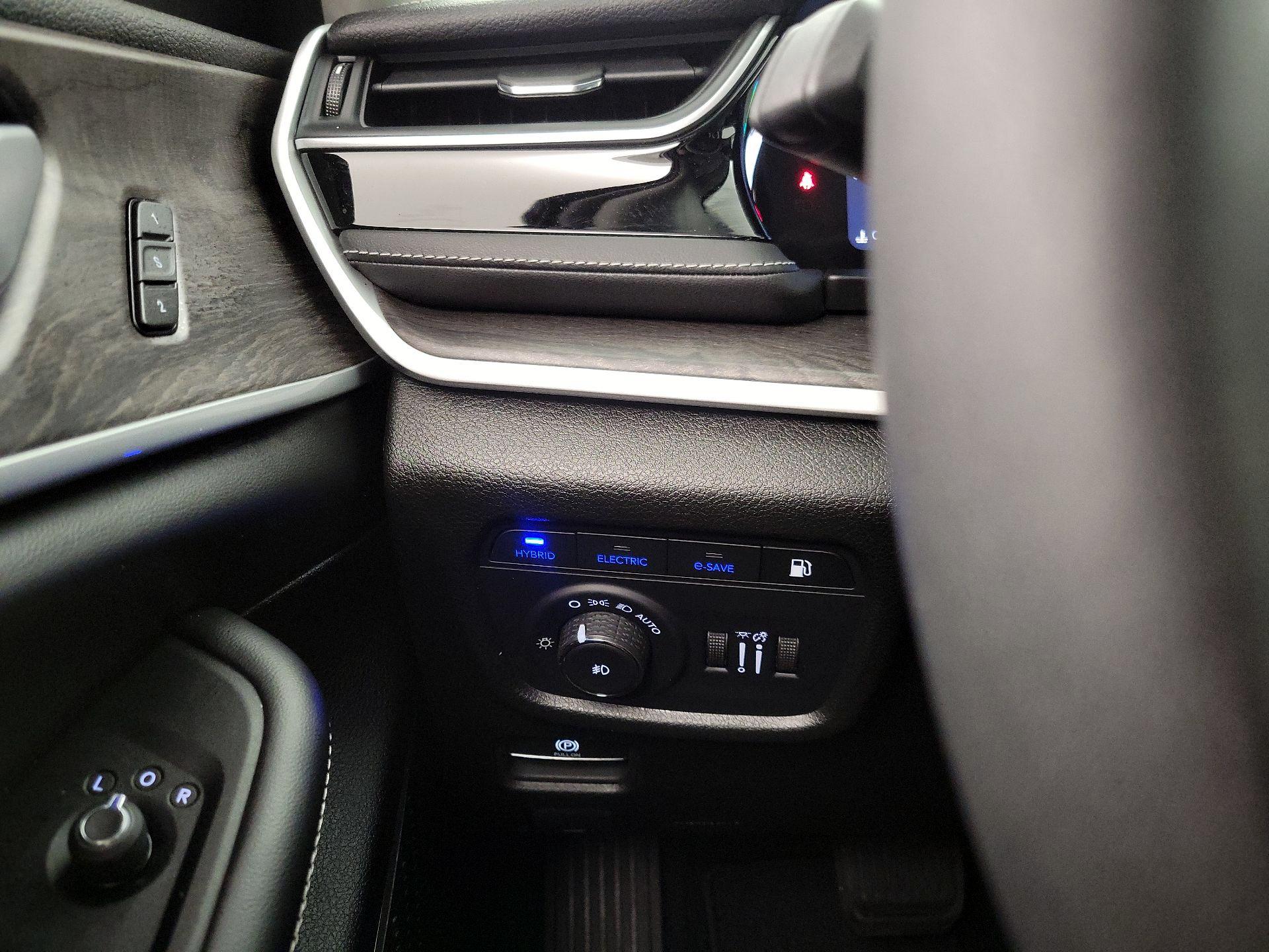 Thumbnail: 2023 Jeep Grand Cherokee - 13