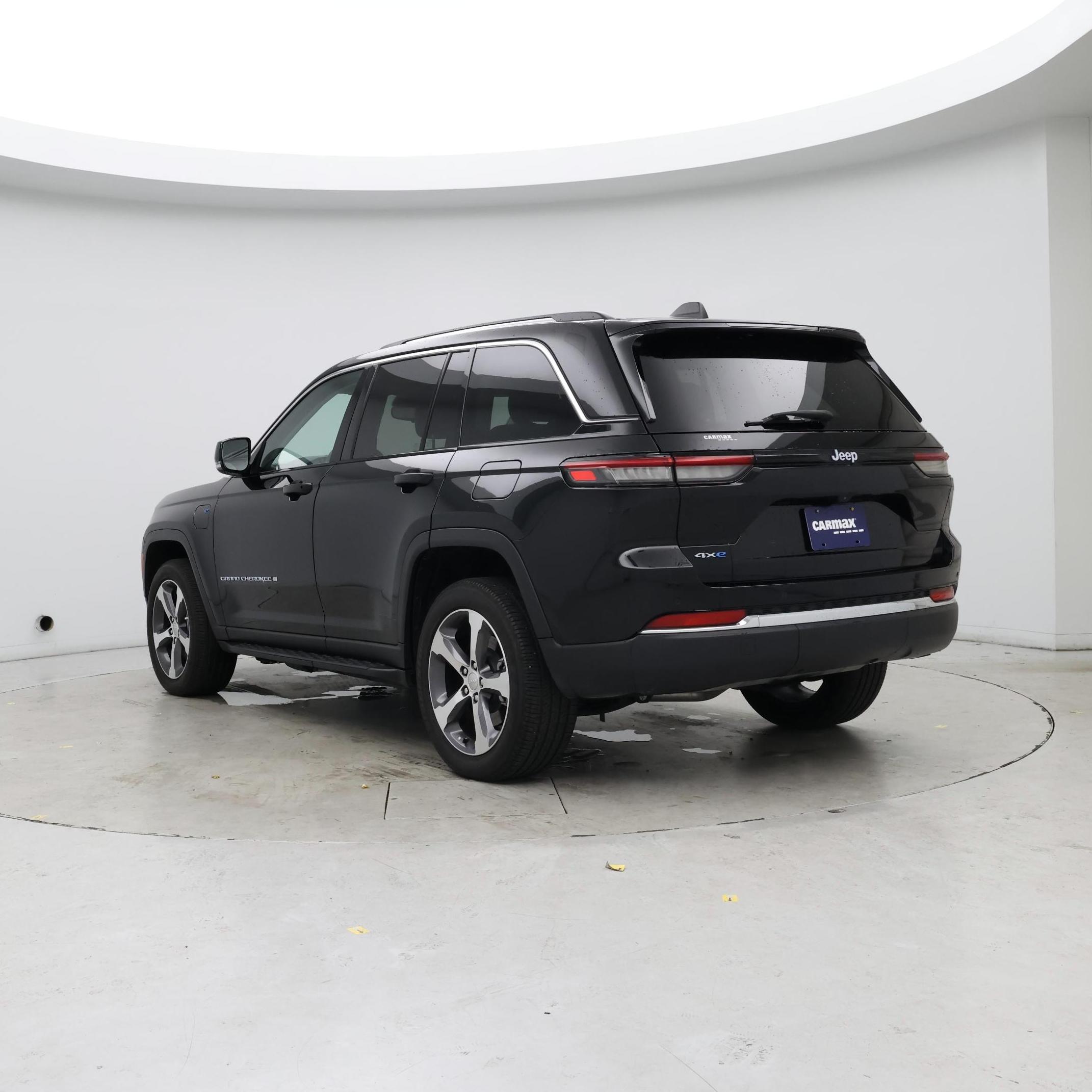 Thumbnail: 2023 Jeep Grand Cherokee - 2
