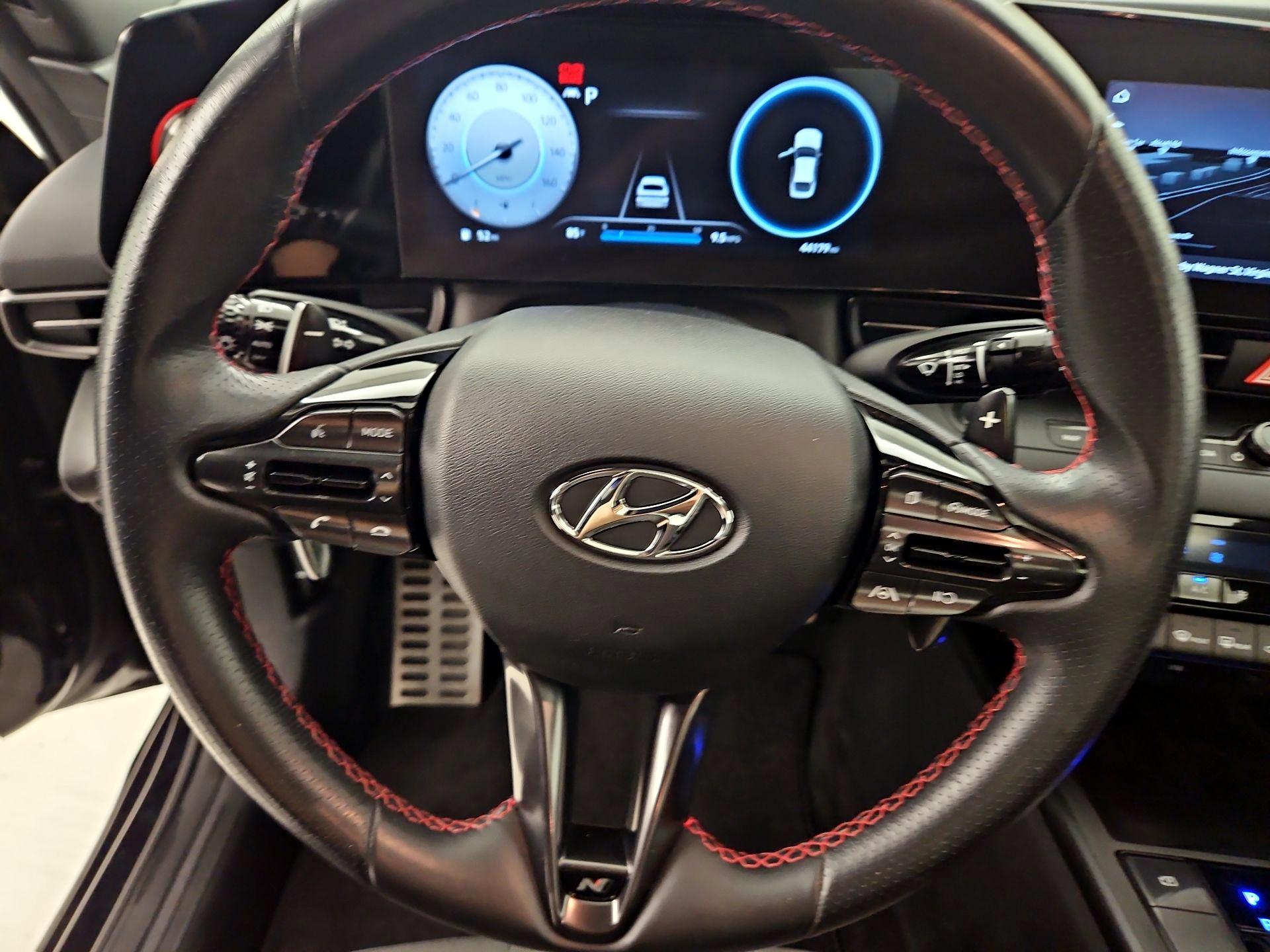 Thumbnail: 2023 Hyundai Elantra - 10