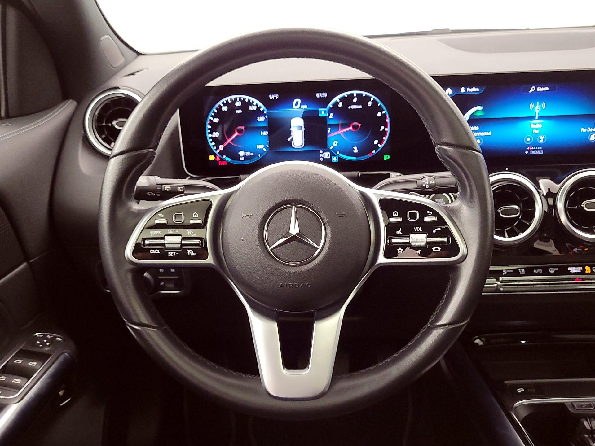 Thumbnail: 2021 Mercedes-Benz GLA - 10