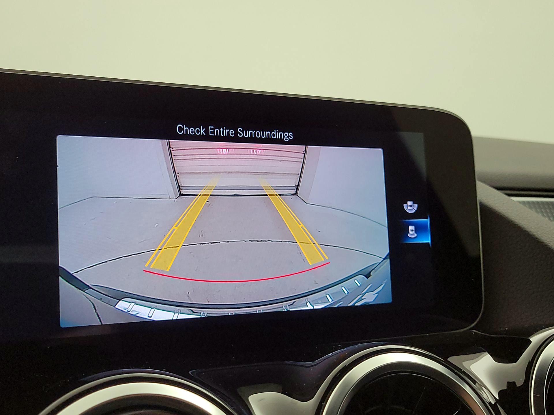 Thumbnail: 2021 Mercedes-Benz GLA - 14