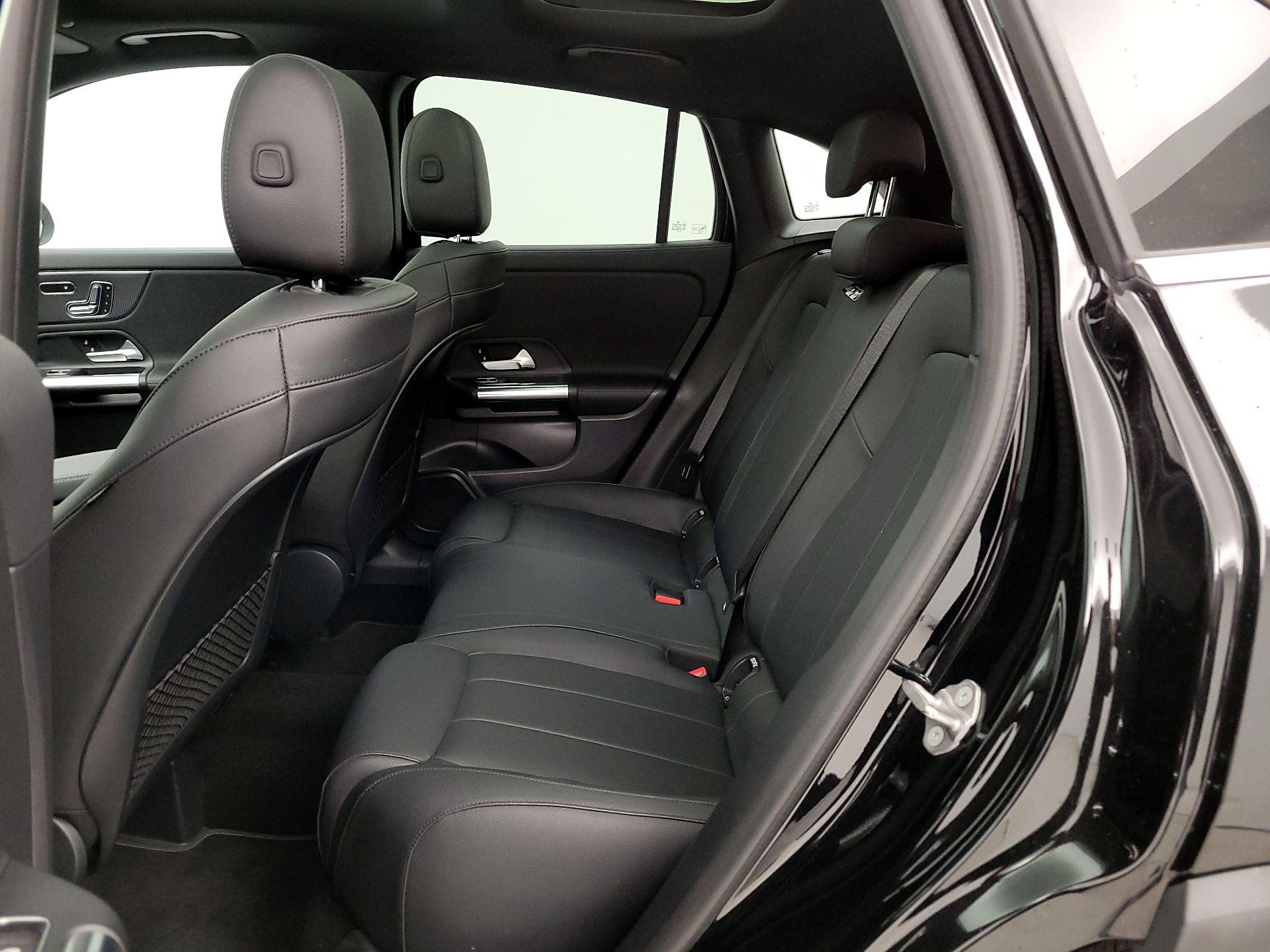 Thumbnail: 2021 Mercedes-Benz GLA - 20