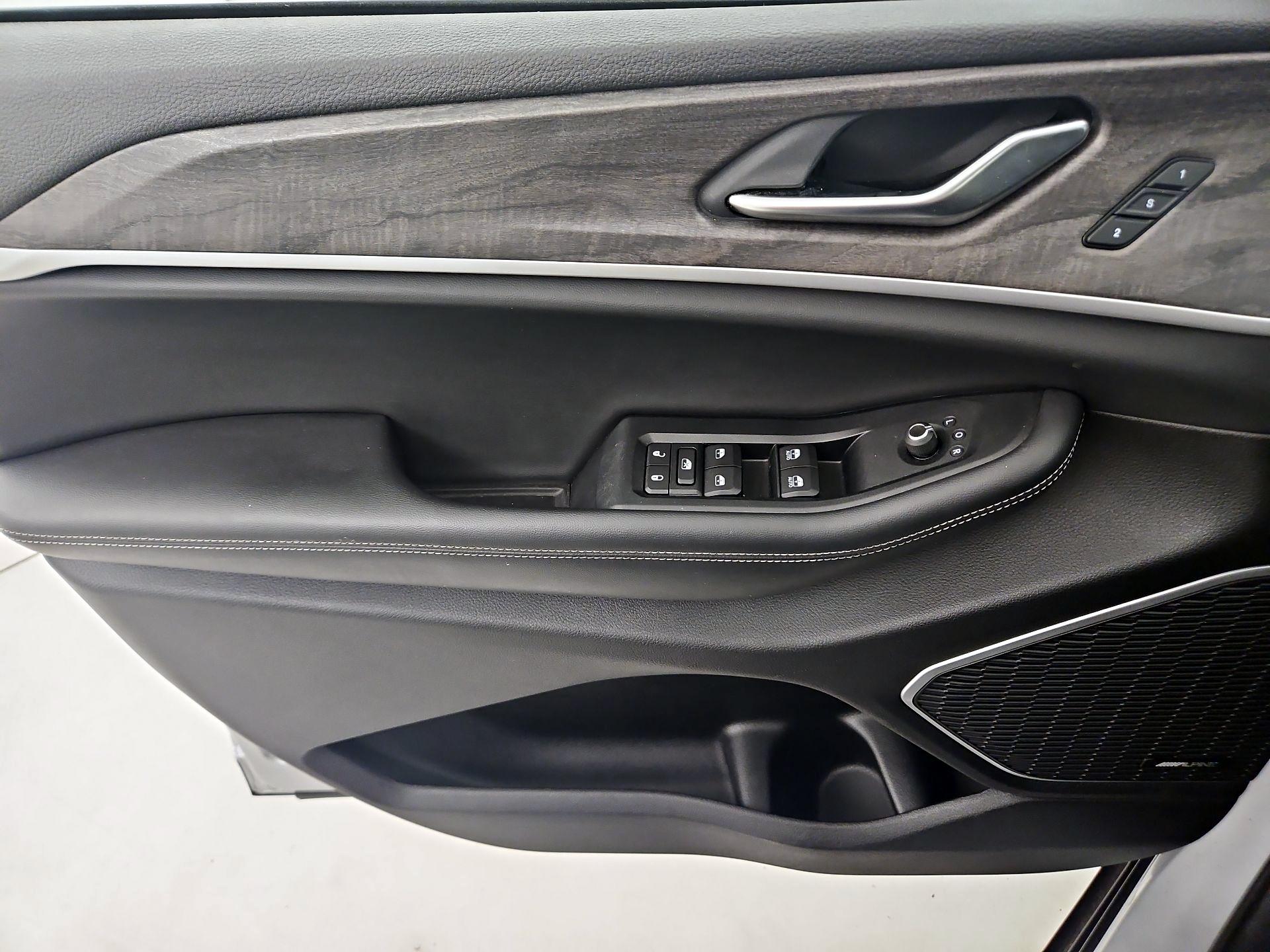 Thumbnail: 2022 Jeep Grand Cherokee - 12