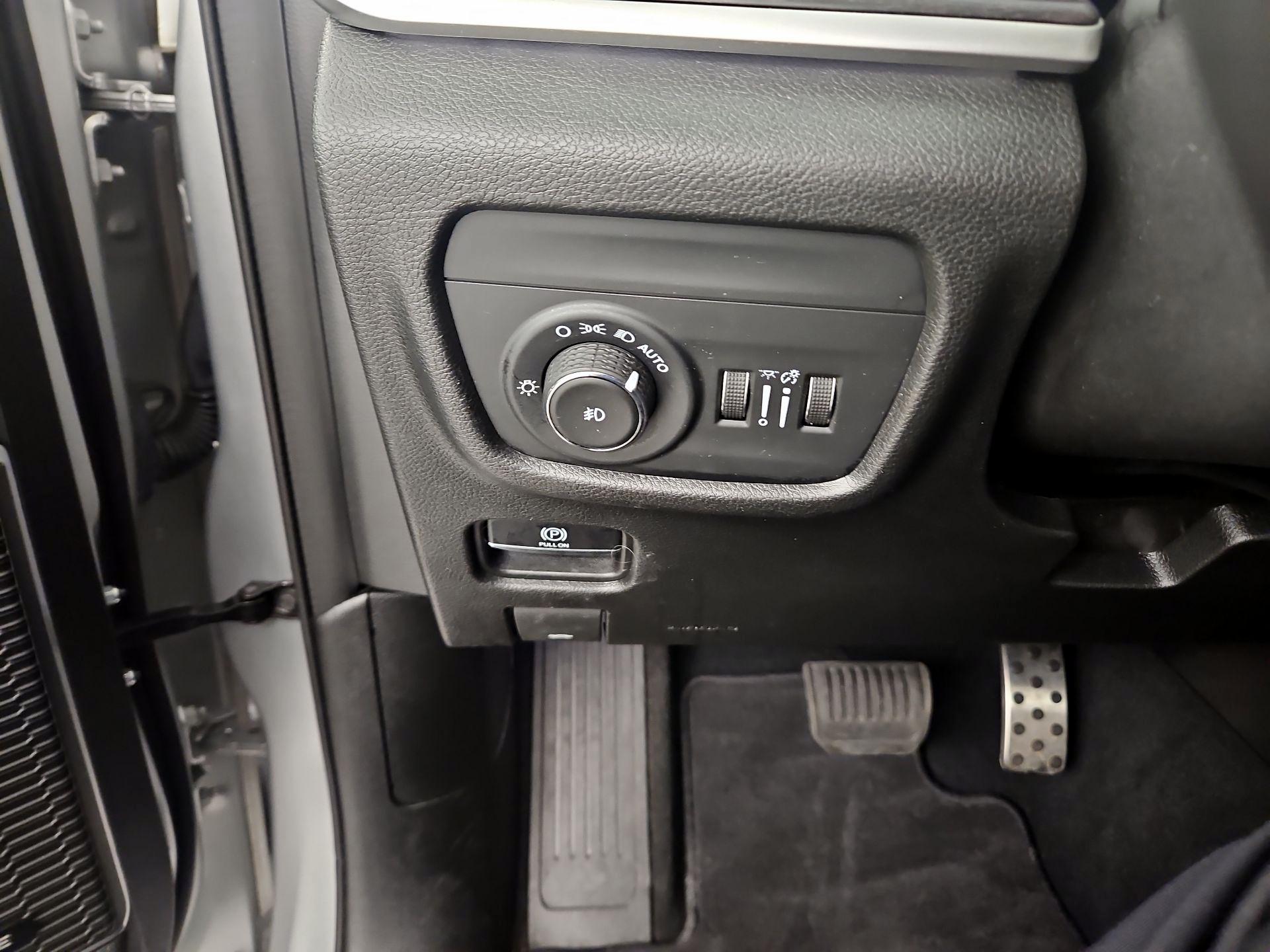 Thumbnail: 2022 Jeep Grand Cherokee - 13