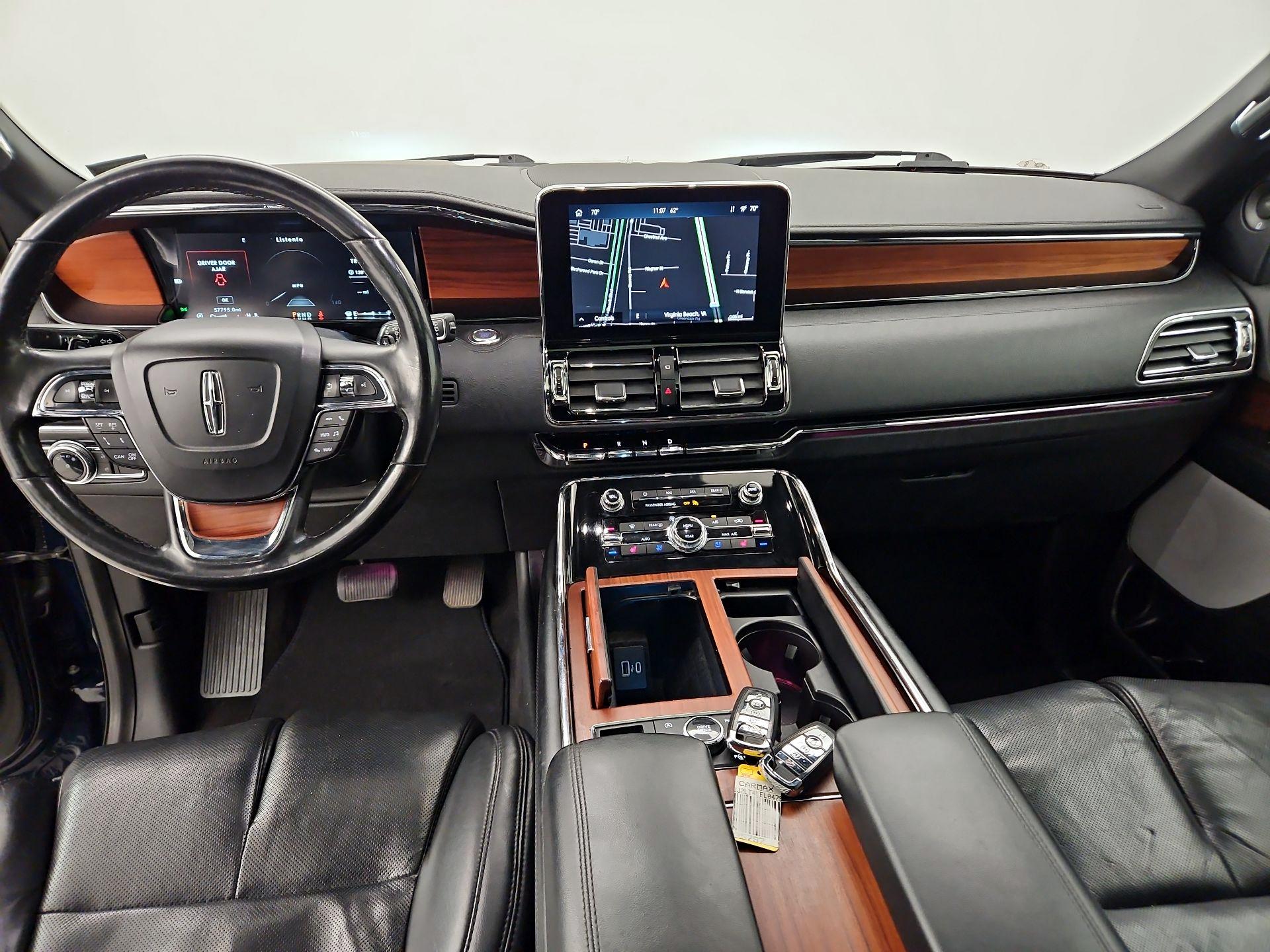 Thumbnail: 2020 Lincoln Navigator - 9