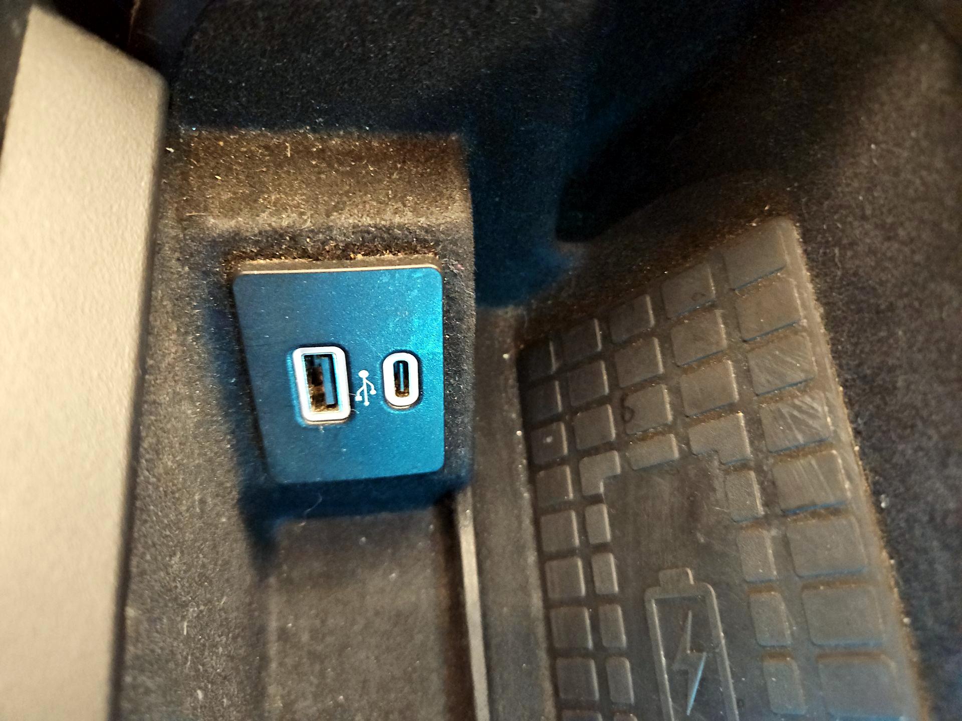 Thumbnail: 2020 Lincoln Navigator - 19