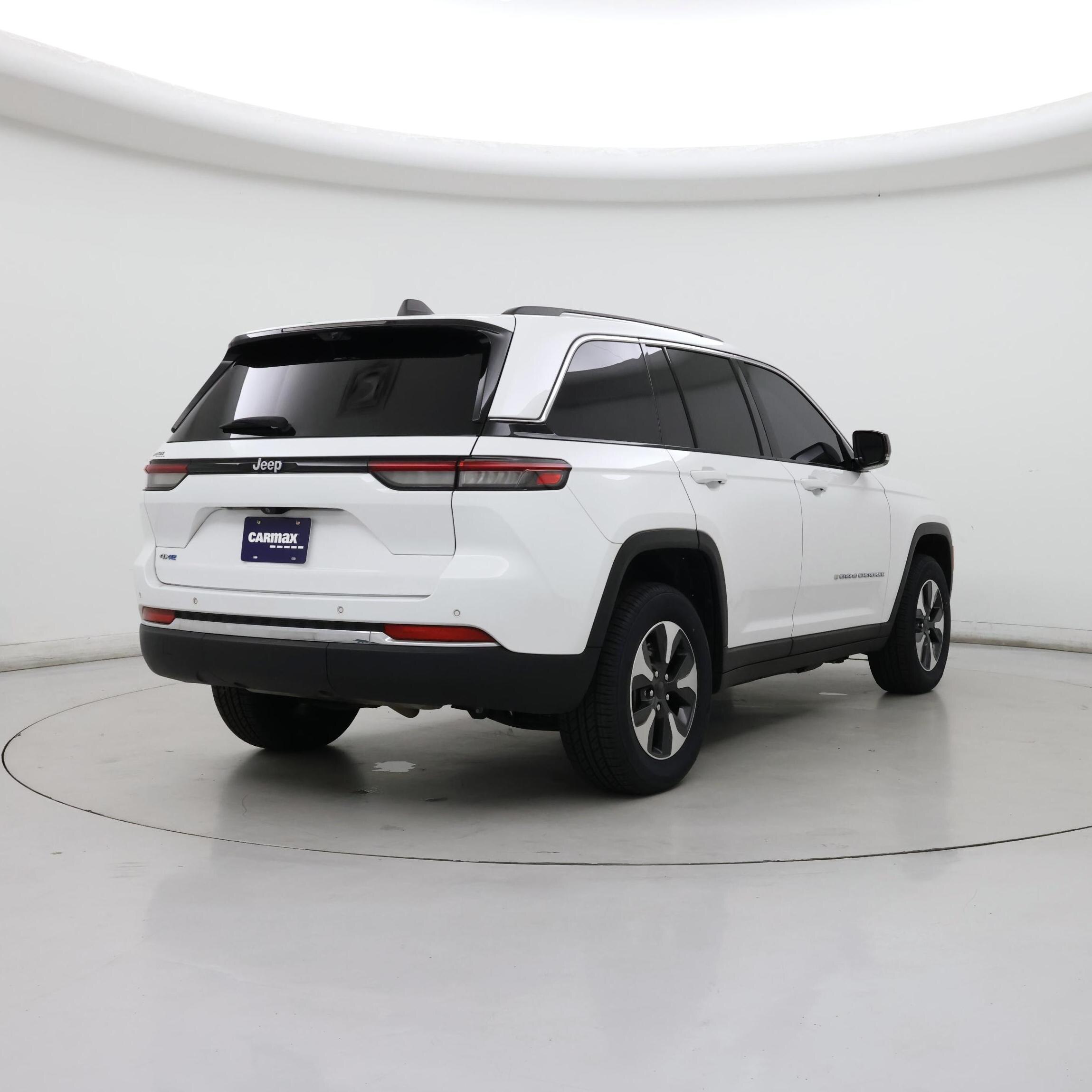 Thumbnail: 2023 Jeep Grand Cherokee - 8