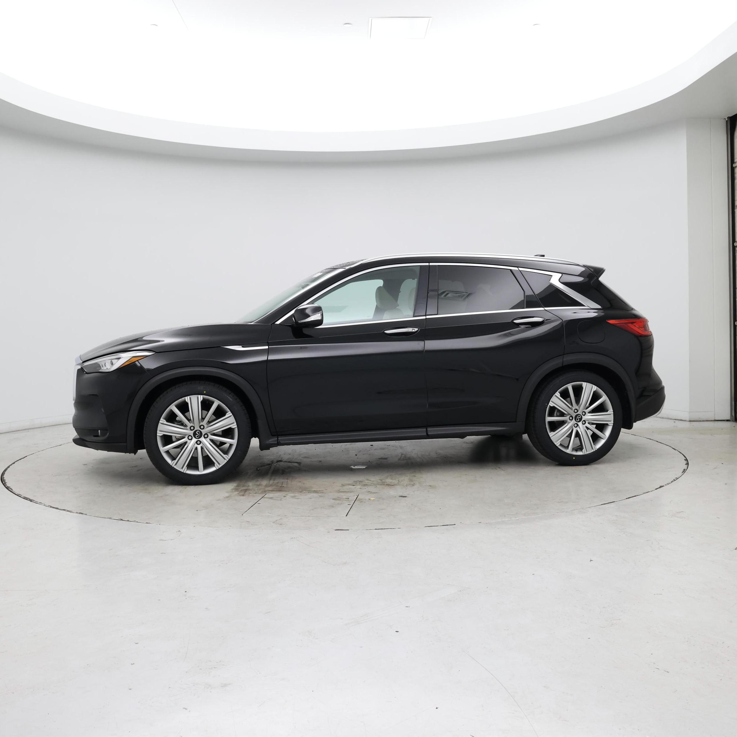 Thumbnail: 2020 INFINITI QX50 - 3