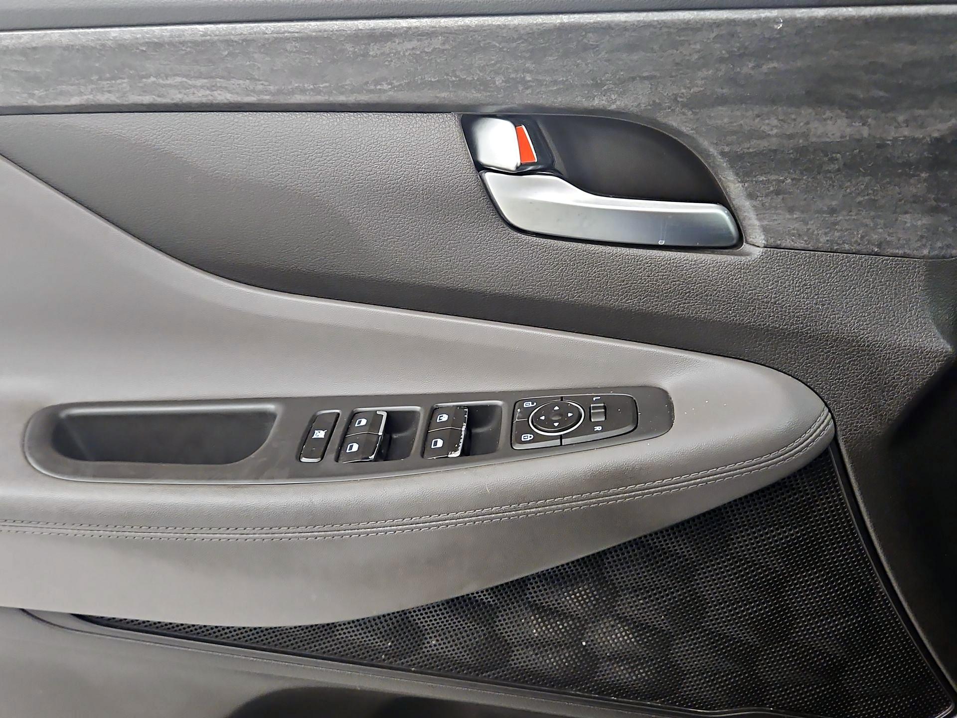 Thumbnail: 2020 Hyundai Santa Fe - 12