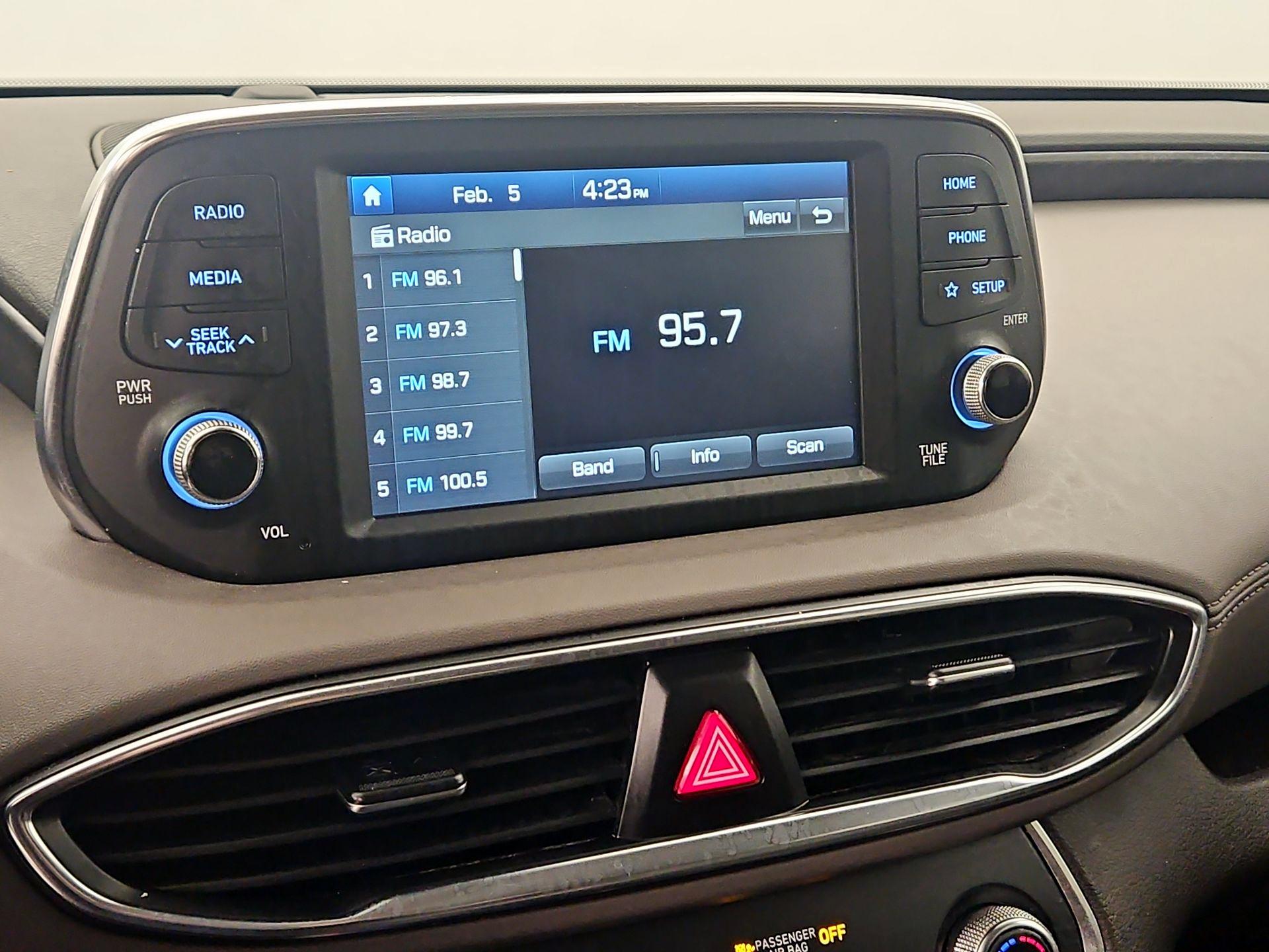 Thumbnail: 2020 Hyundai Santa Fe - 15