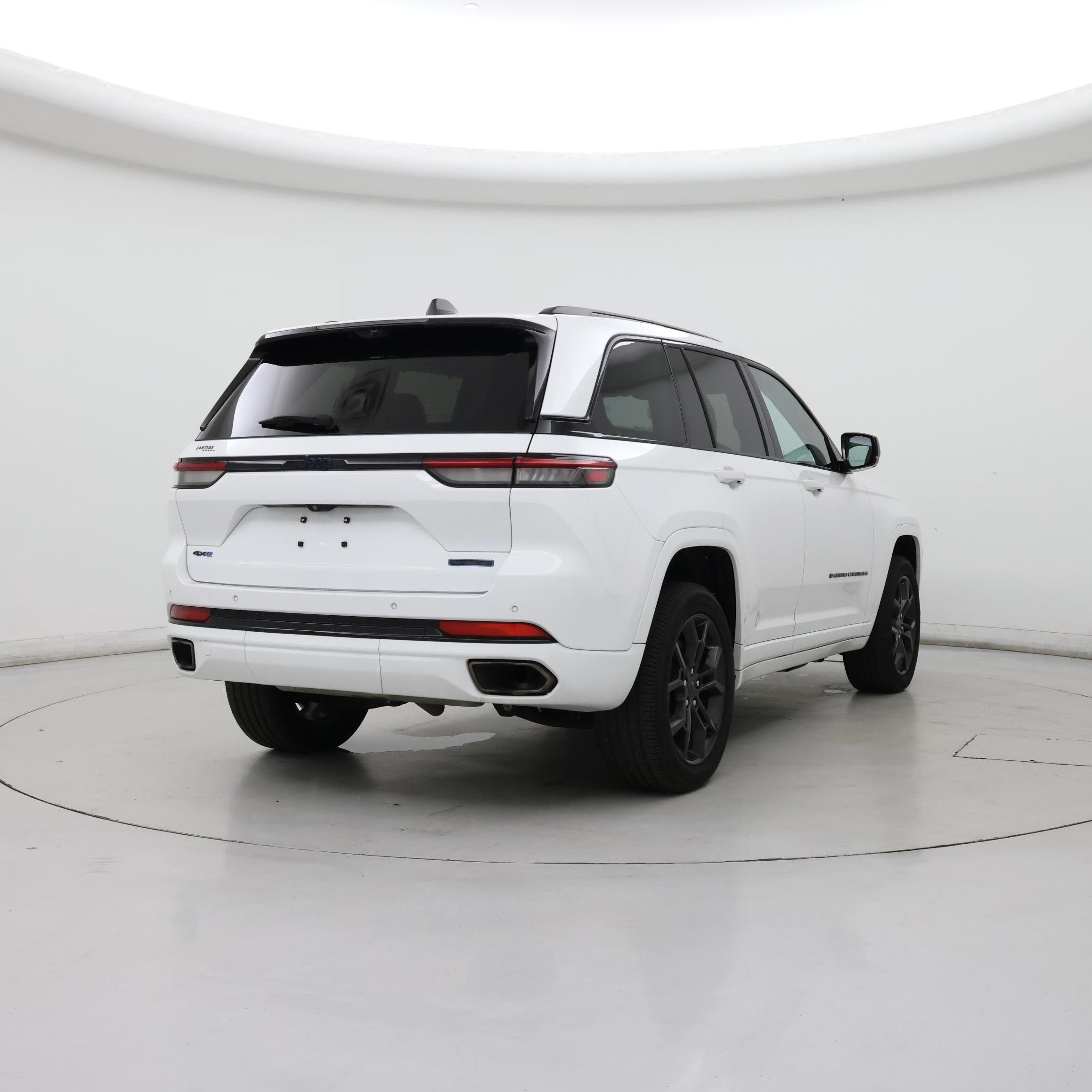 Thumbnail: 2023 Jeep Grand Cherokee - 8