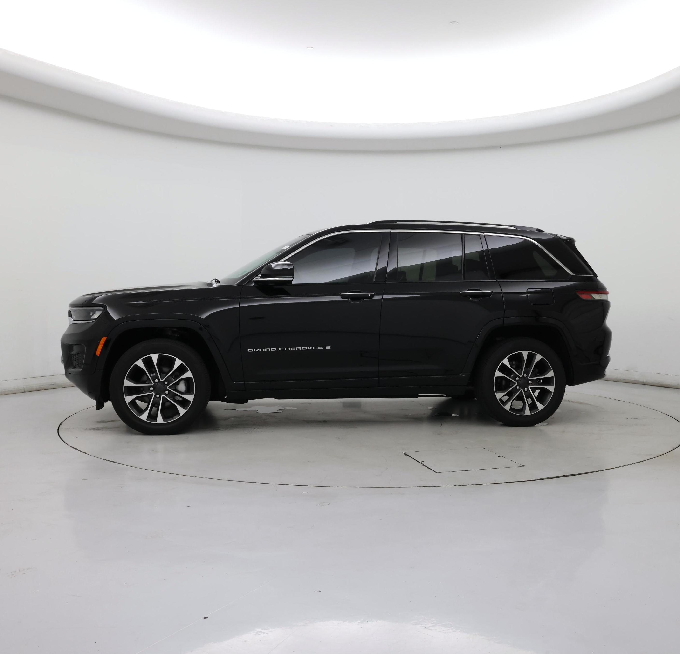 Thumbnail: 2022 Jeep Grand Cherokee - 3