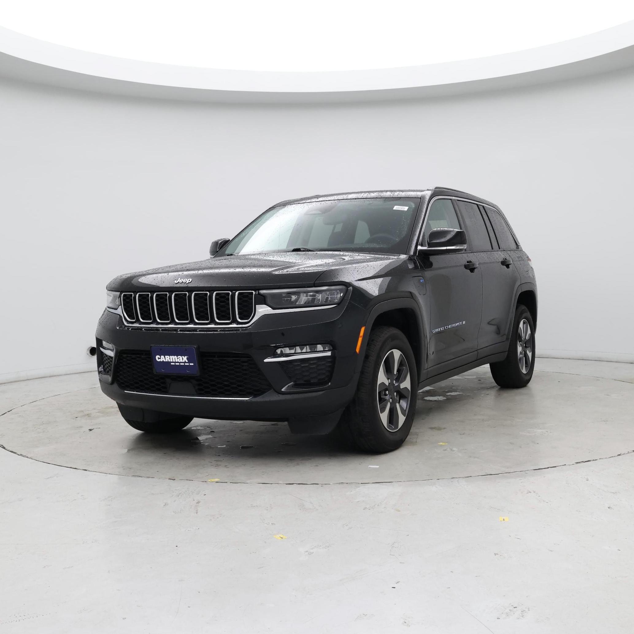 Thumbnail: 2023 Jeep Grand Cherokee - 4