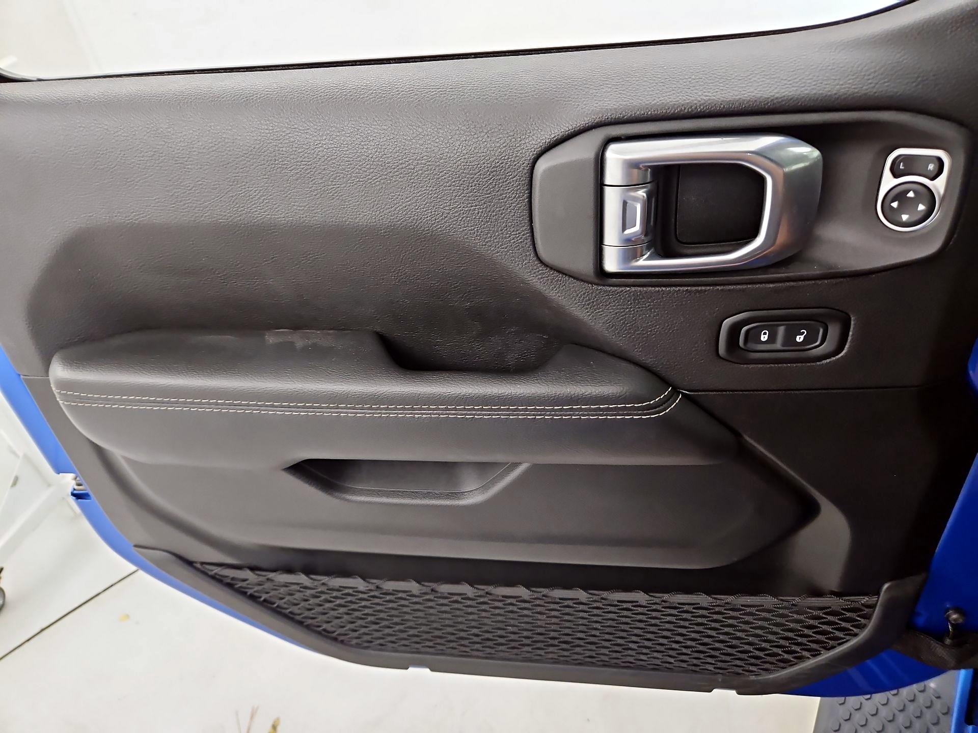 Thumbnail: 2021 Jeep Wrangler - 12