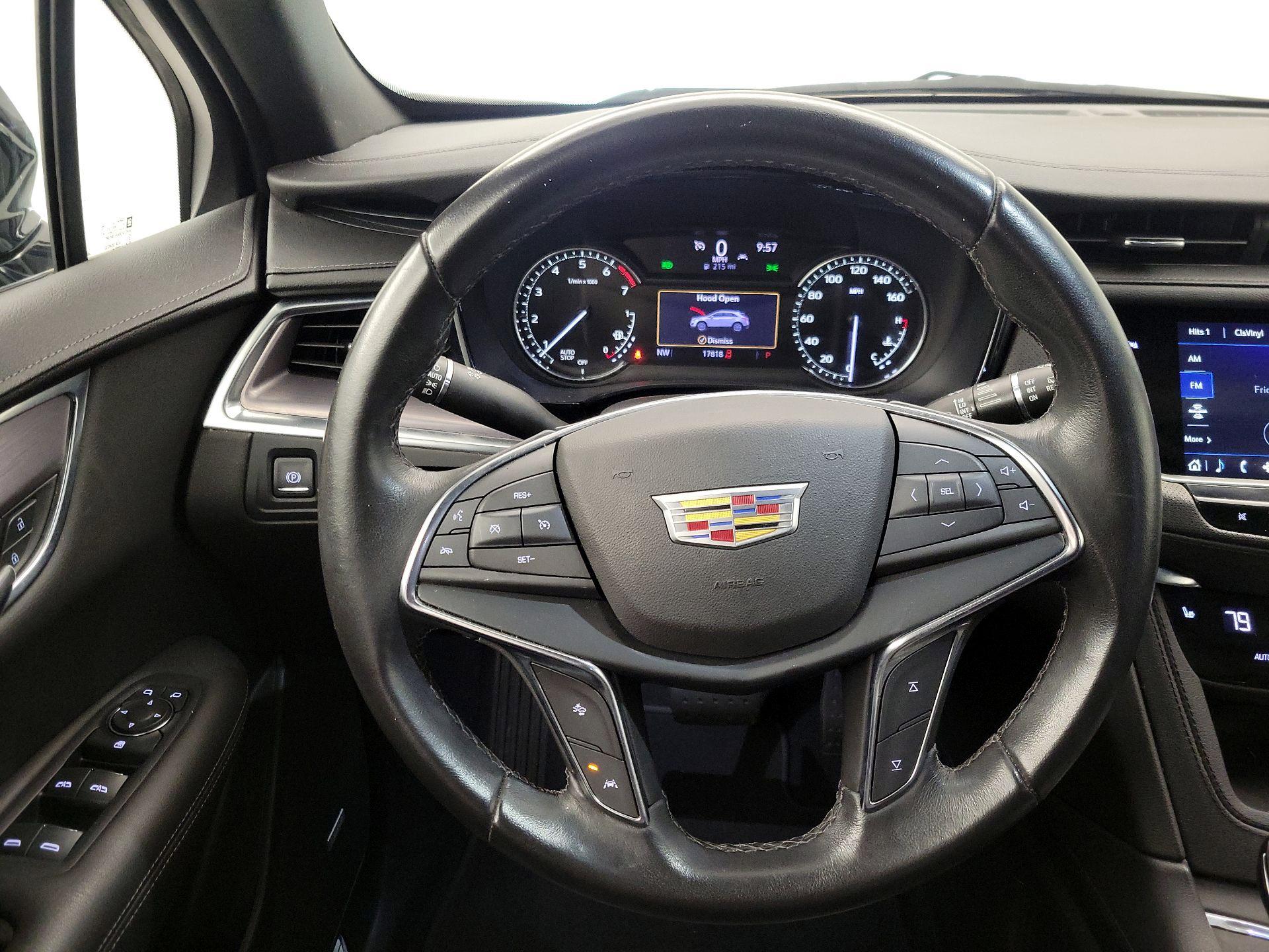 Thumbnail: 2022 Cadillac XT5 - 10