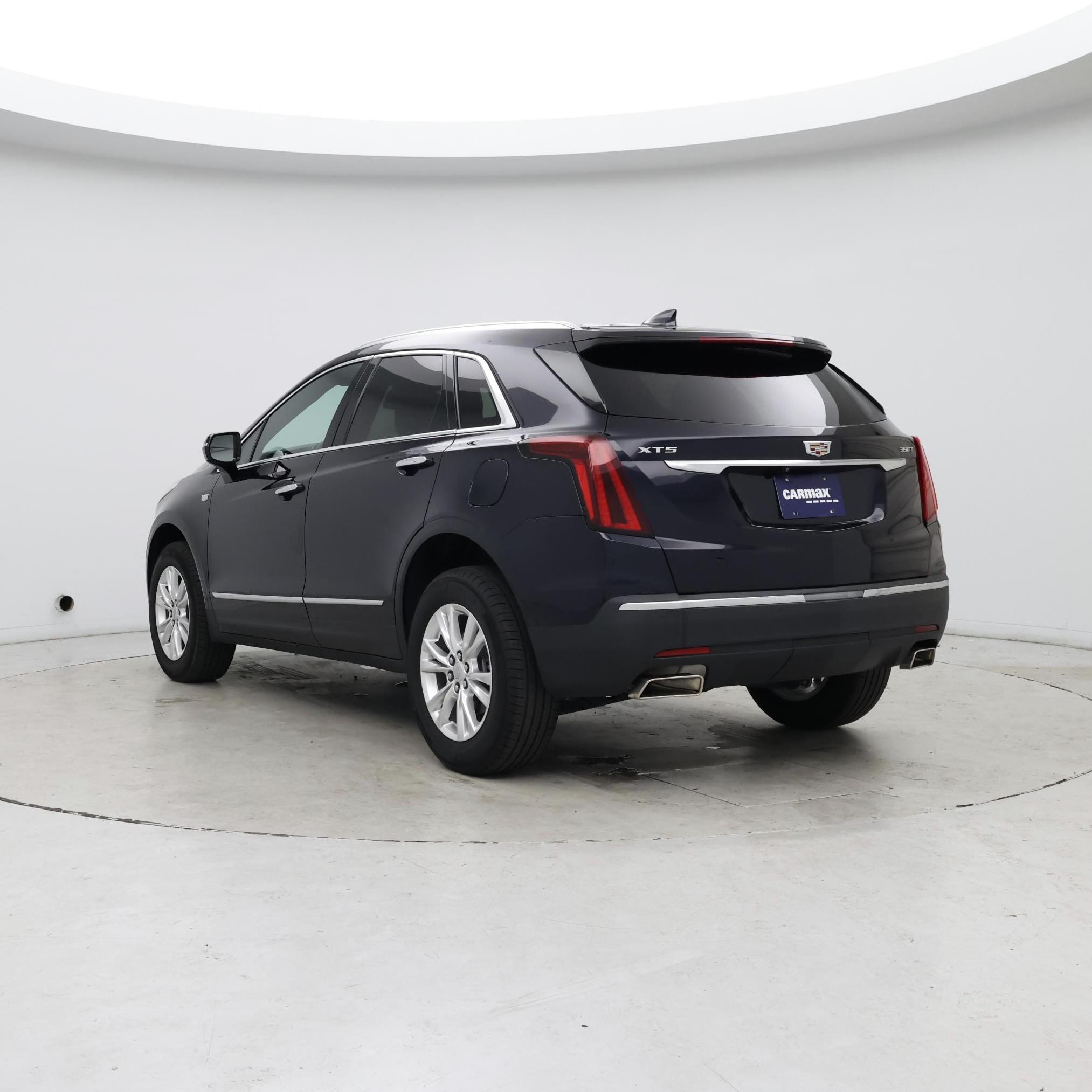 Thumbnail: 2022 Cadillac XT5 - 2
