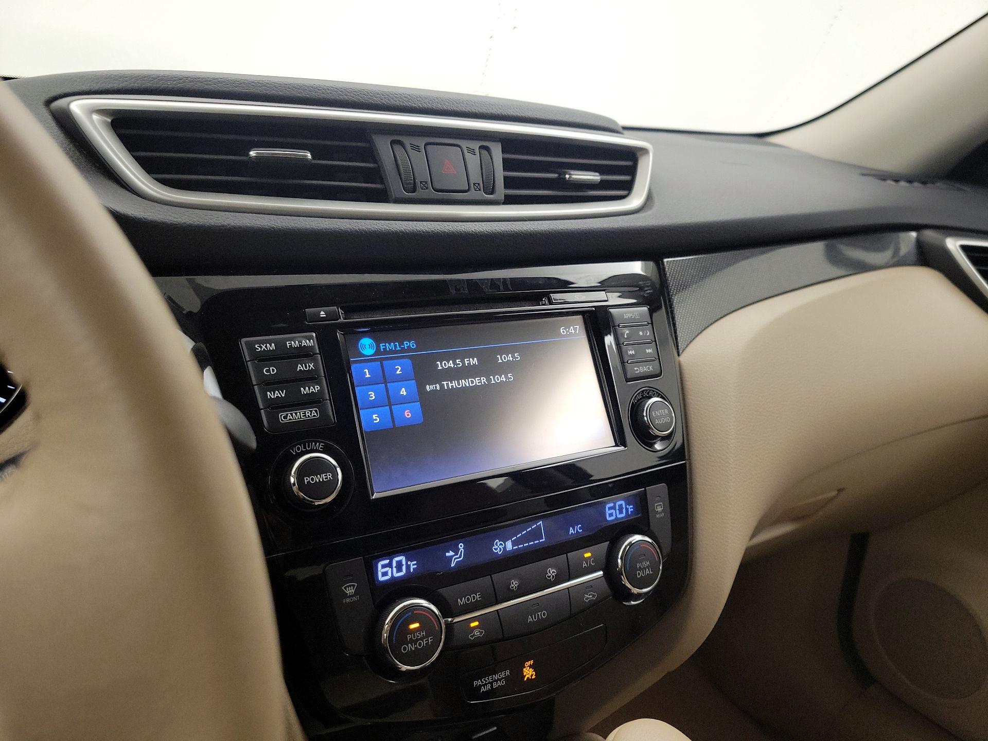 Thumbnail: 2014 Nissan Rogue - 16