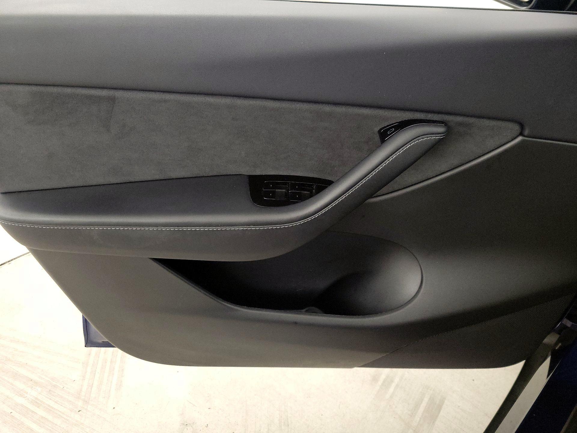 Thumbnail: 2021 Tesla Model Y - 12