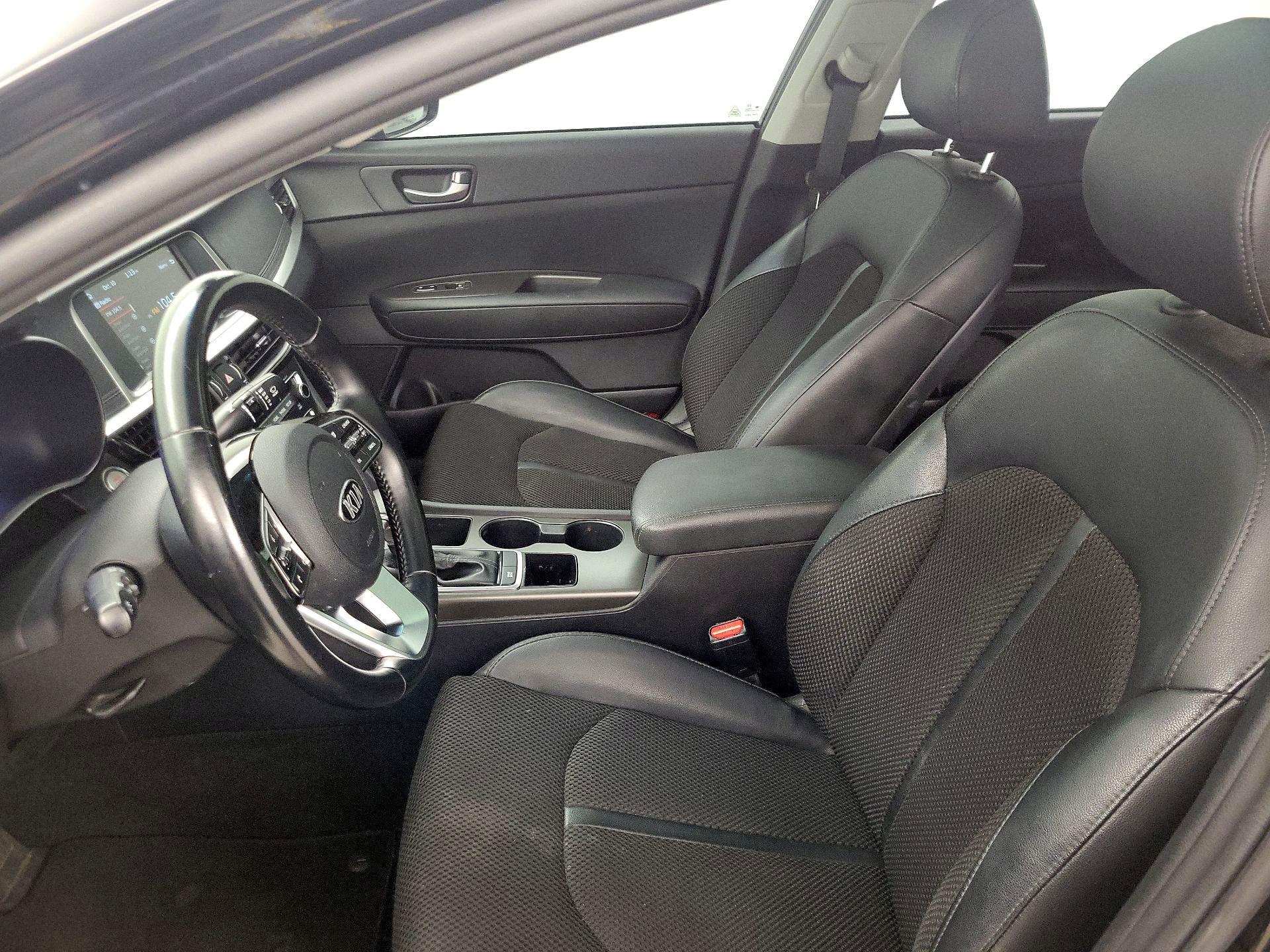 Thumbnail: 2019 Kia Optima - 11
