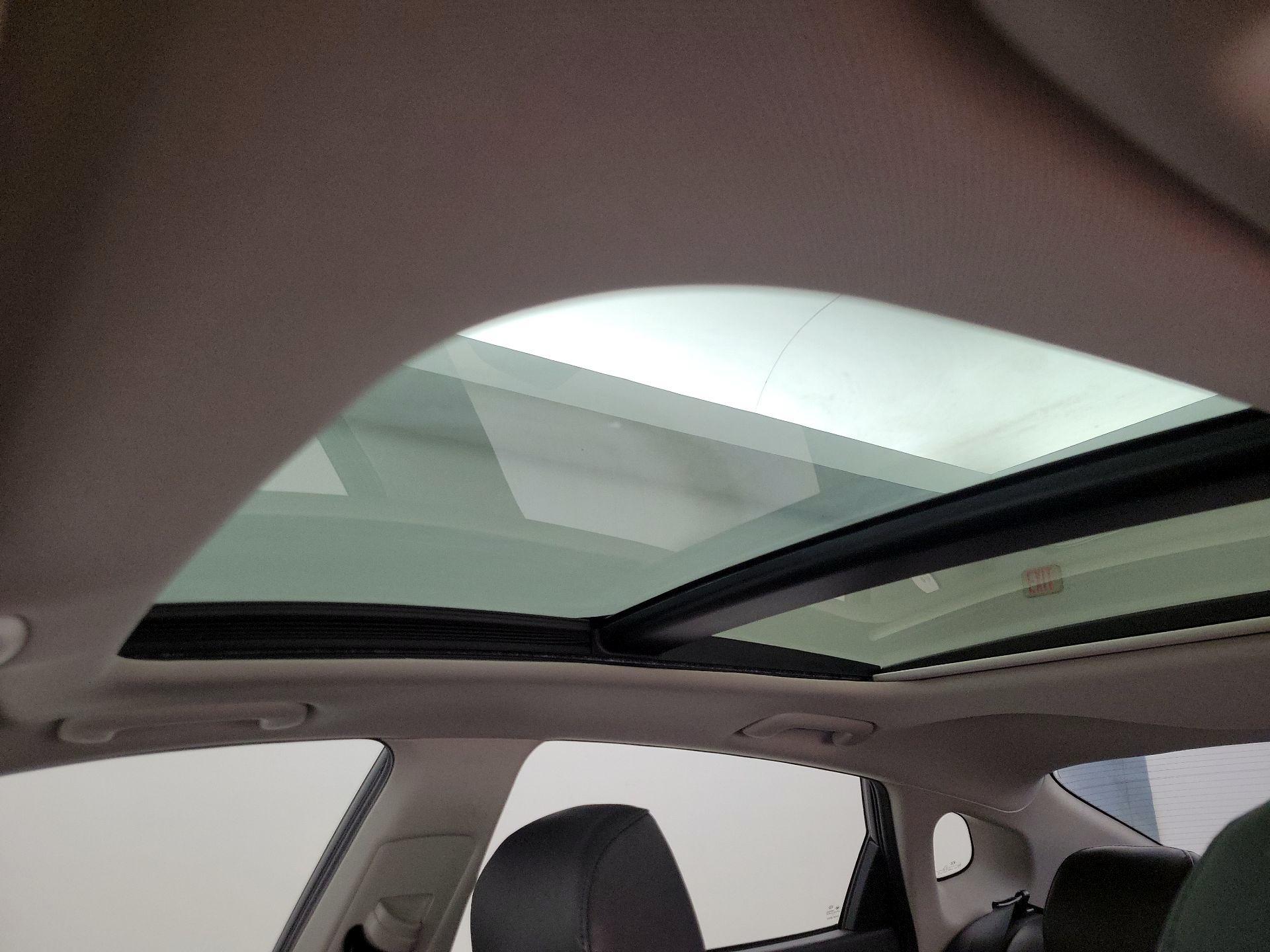 Thumbnail: 2019 Kia Optima - 19