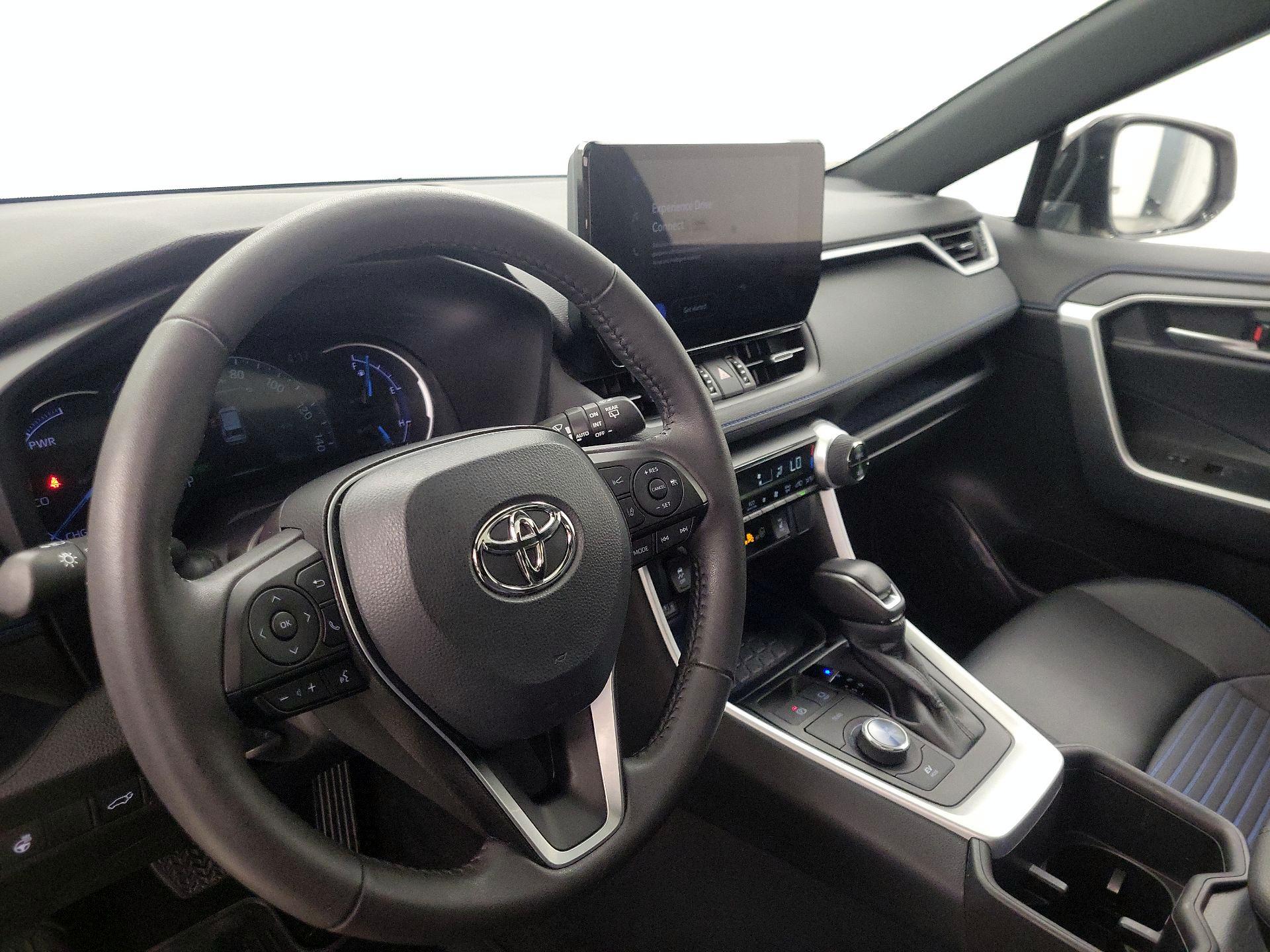 Thumbnail: 2023 Toyota RAV4 - 9