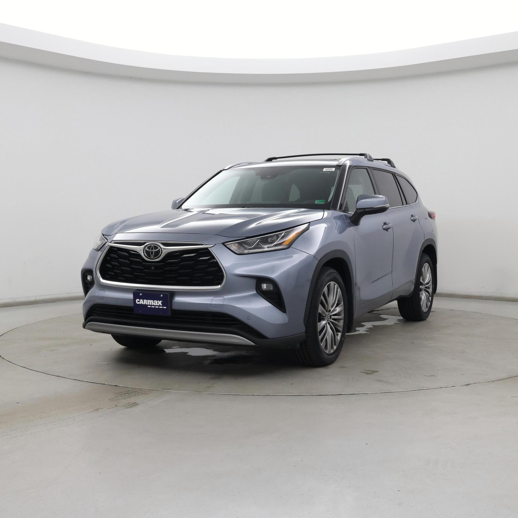Thumbnail: 2022 Toyota Highlander - 4