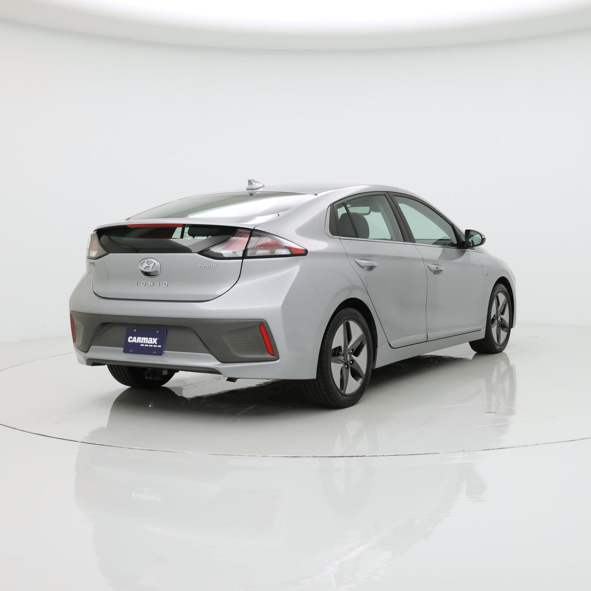 Thumbnail: 2020 Hyundai Ioniq - 8