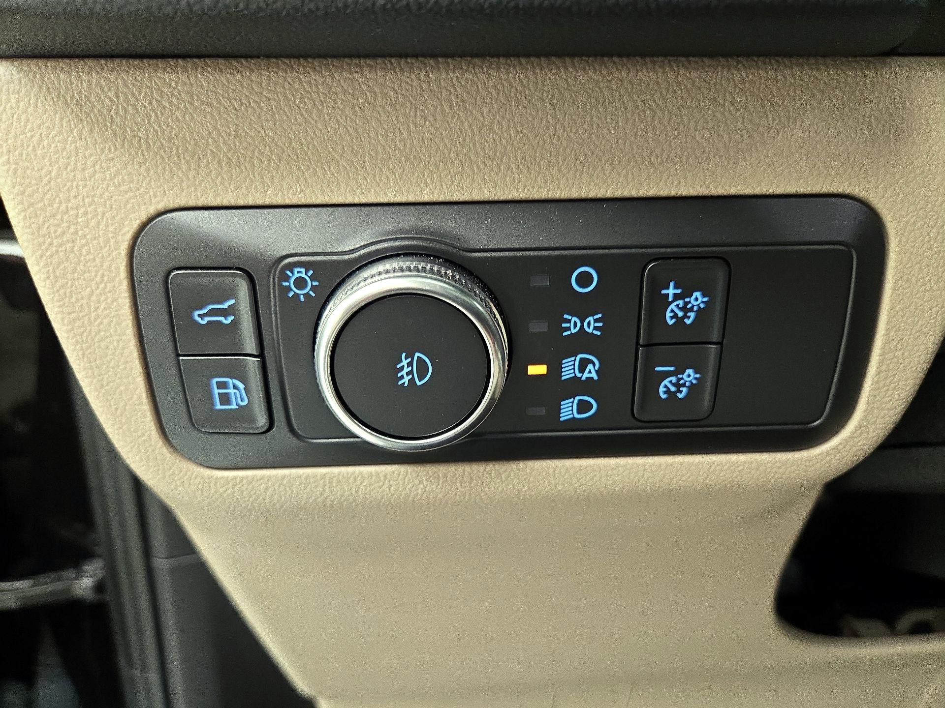 Thumbnail: 2021 Ford Escape - 13