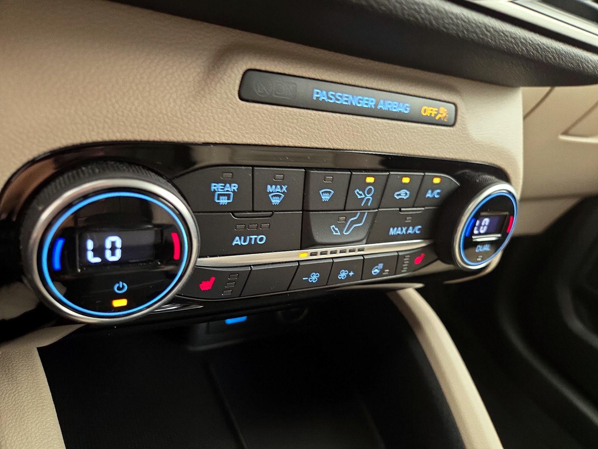 Thumbnail: 2021 Ford Escape - 16