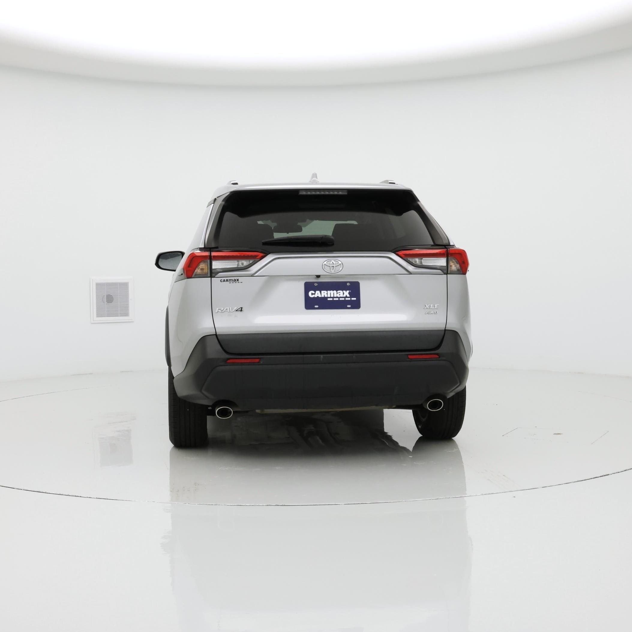 Thumbnail: 2021 Toyota RAV4 - 6