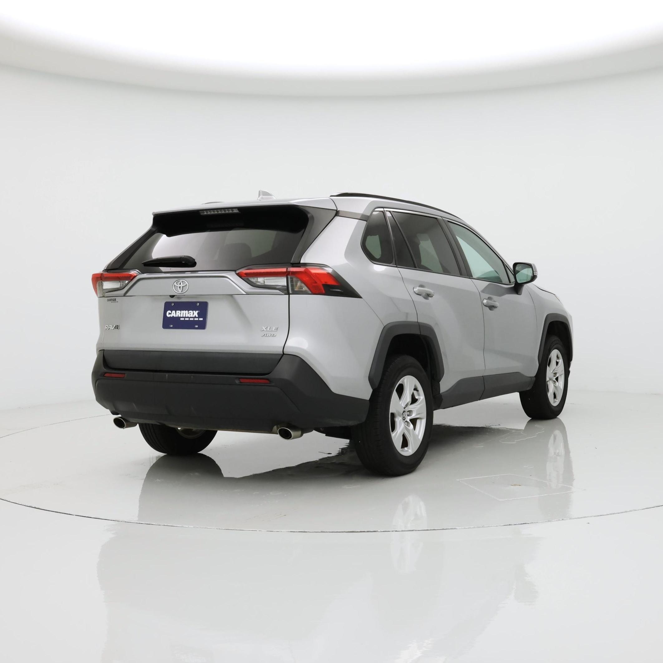 Thumbnail: 2021 Toyota RAV4 - 8