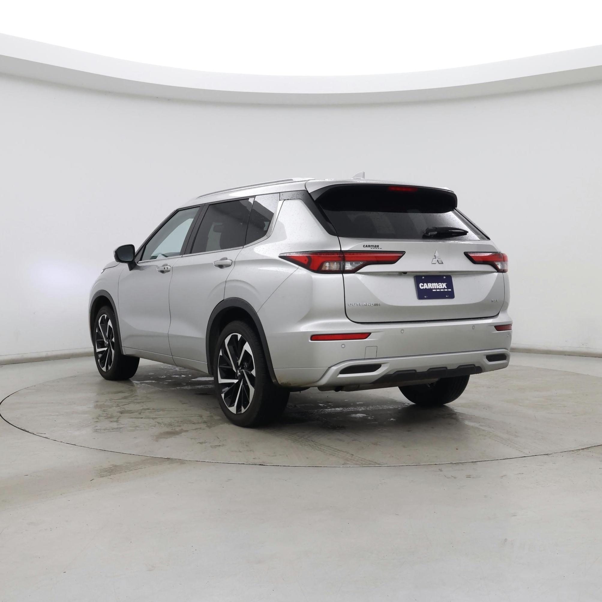 Thumbnail: 2024 Mitsubishi Outlander - 2