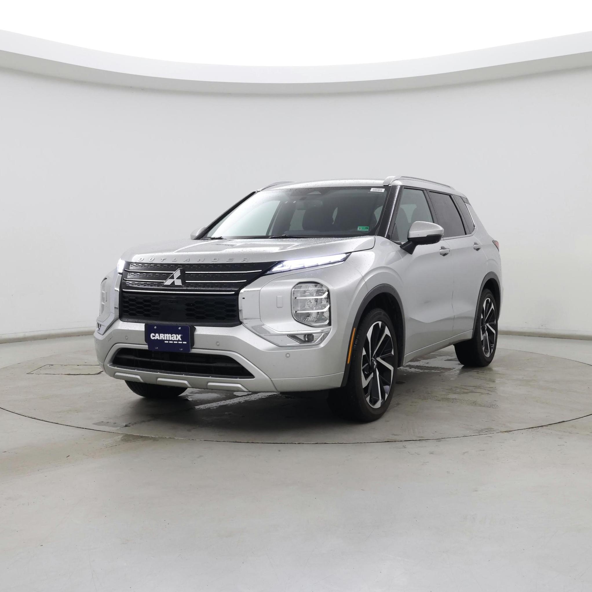 Thumbnail: 2024 Mitsubishi Outlander - 4
