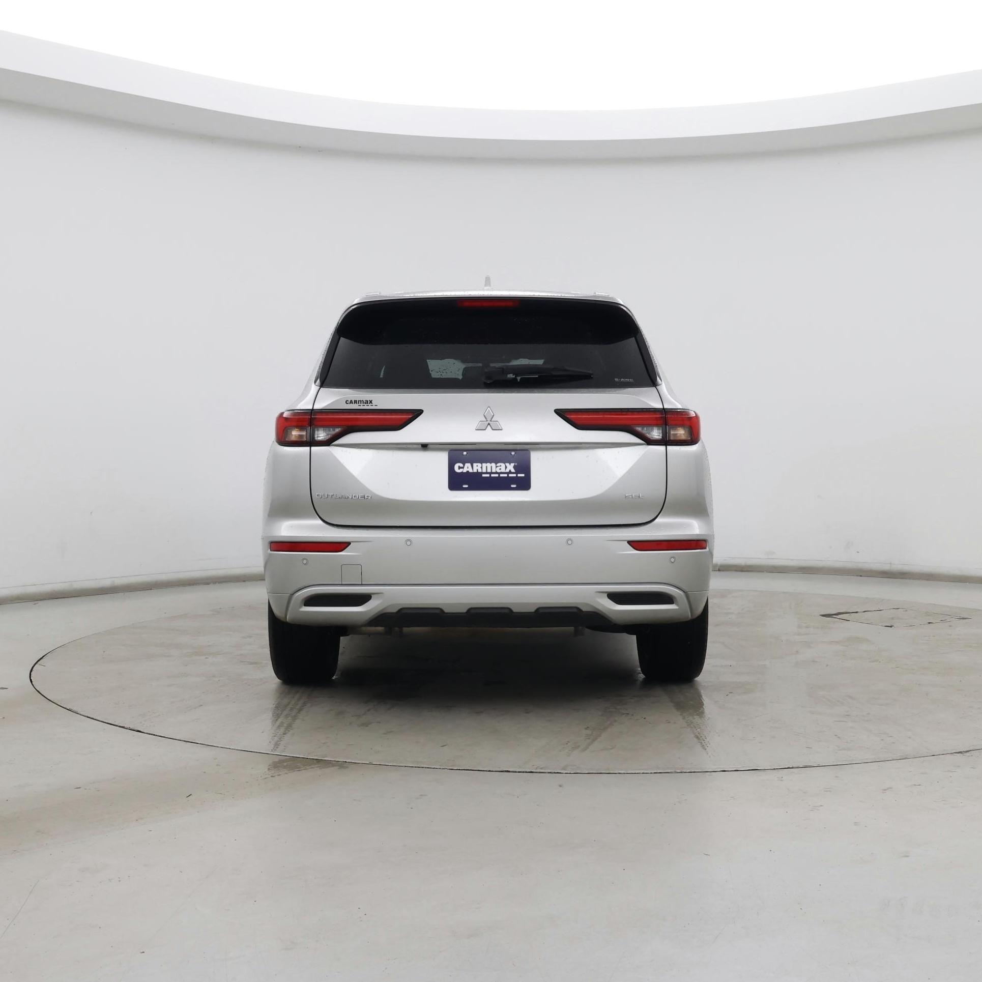Thumbnail: 2024 Mitsubishi Outlander - 6