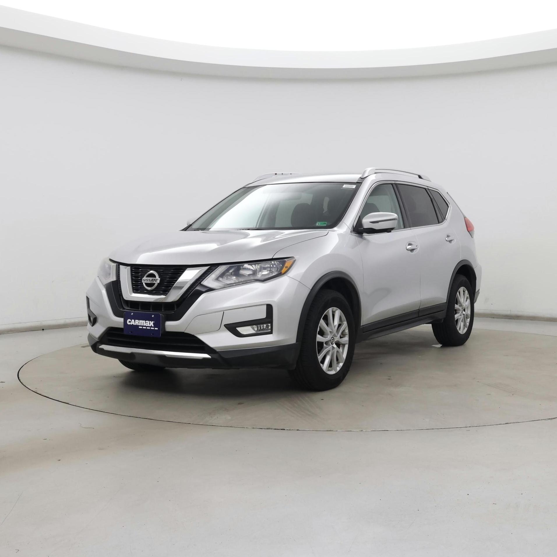 Thumbnail: 2017 Nissan Rogue - 4