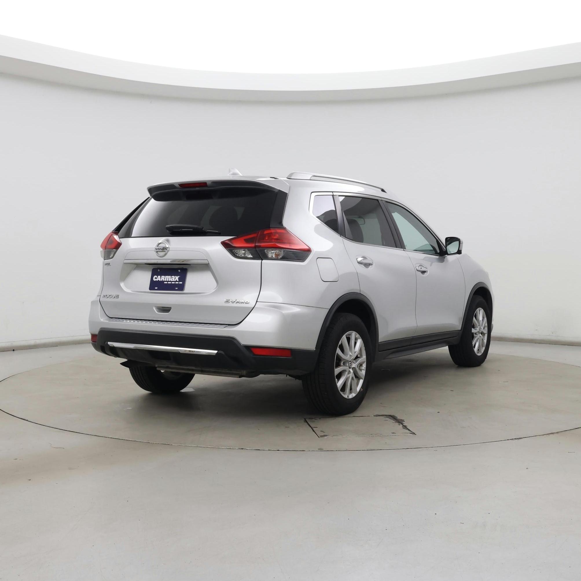 Thumbnail: 2017 Nissan Rogue - 8