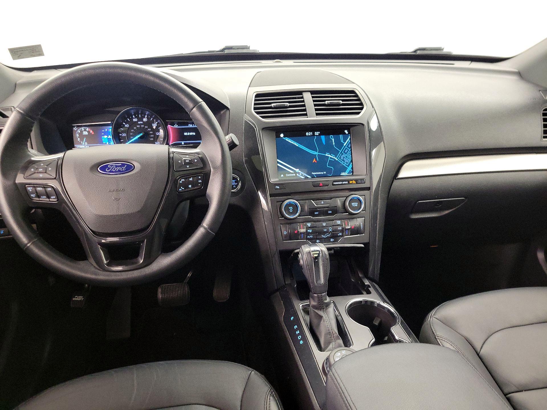 Thumbnail: 2018 Ford Explorer - 9