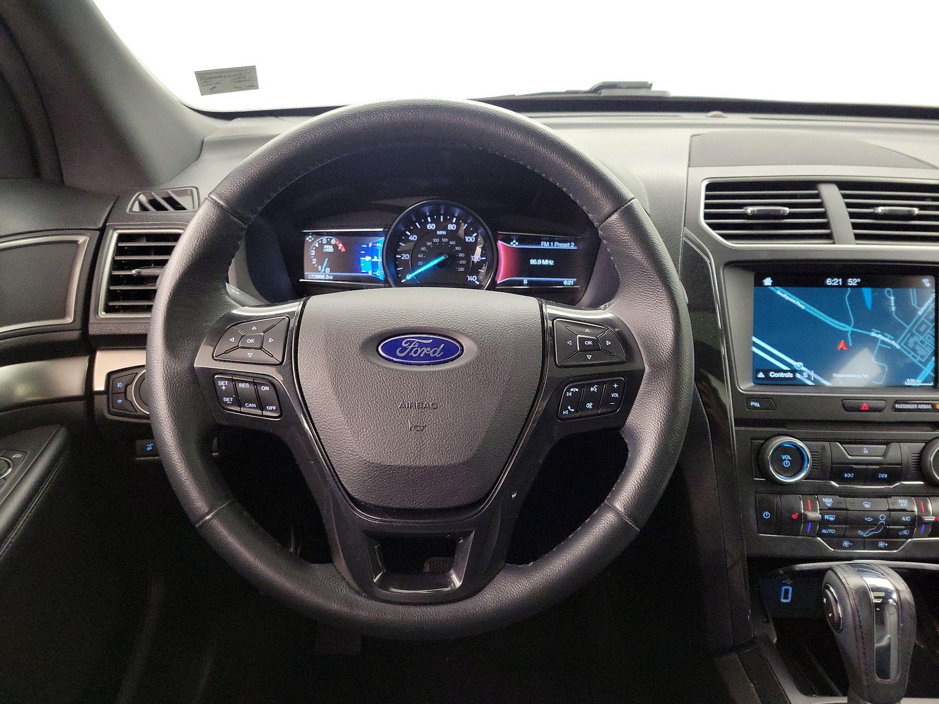 Thumbnail: 2018 Ford Explorer - 10