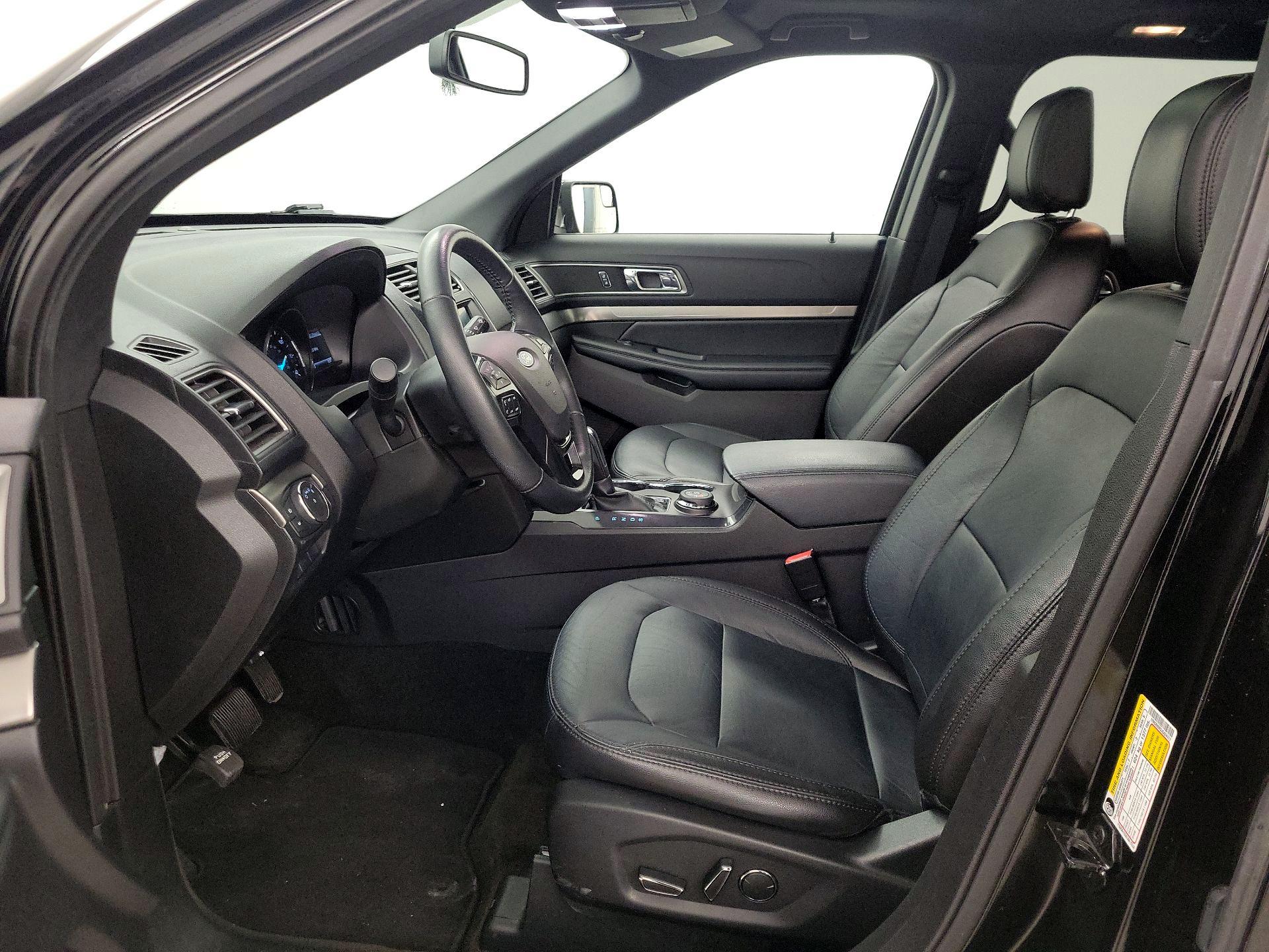 Thumbnail: 2018 Ford Explorer - 11