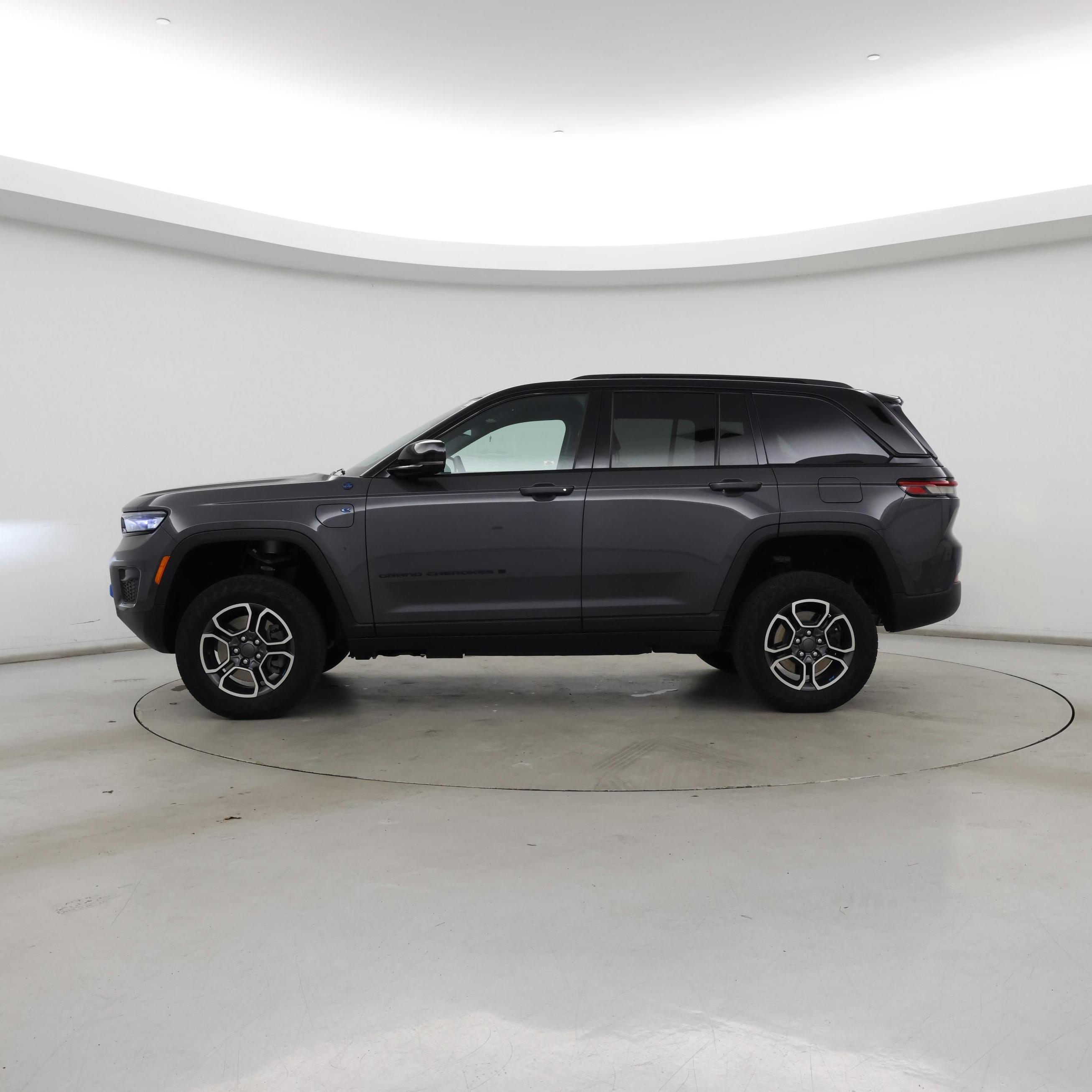 Thumbnail: 2018 Ford Explorer - 3