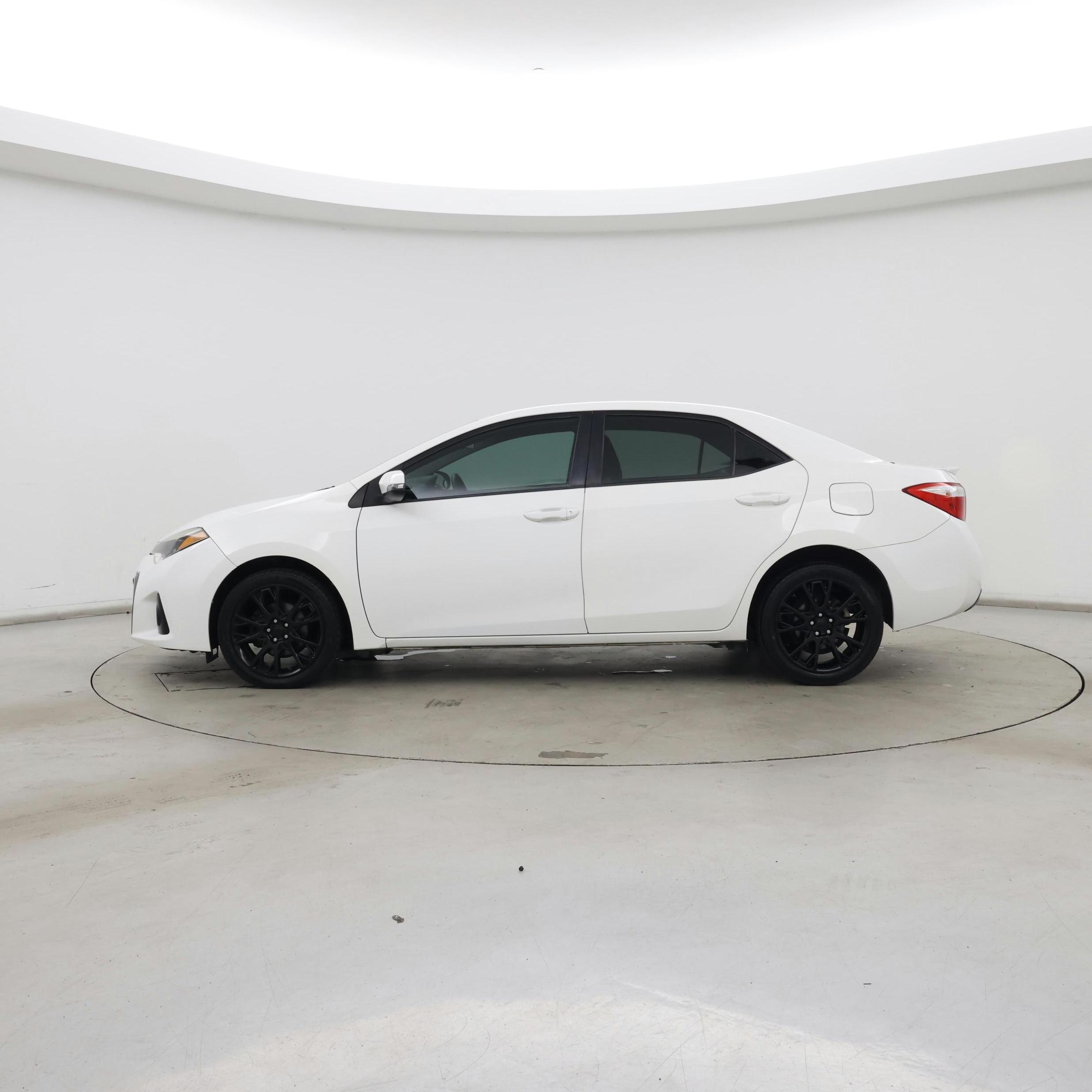 Thumbnail: 2016 Toyota Corolla - 3