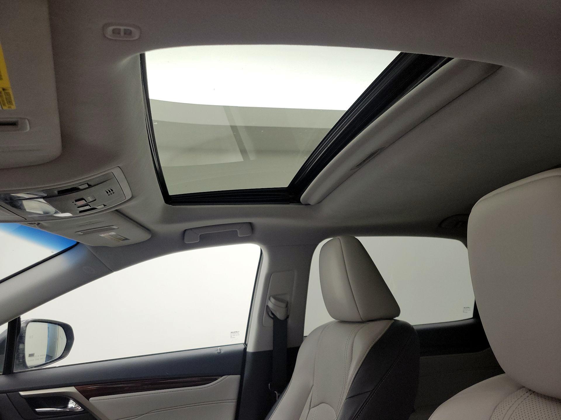 Thumbnail: 2017 Lexus RX - 20