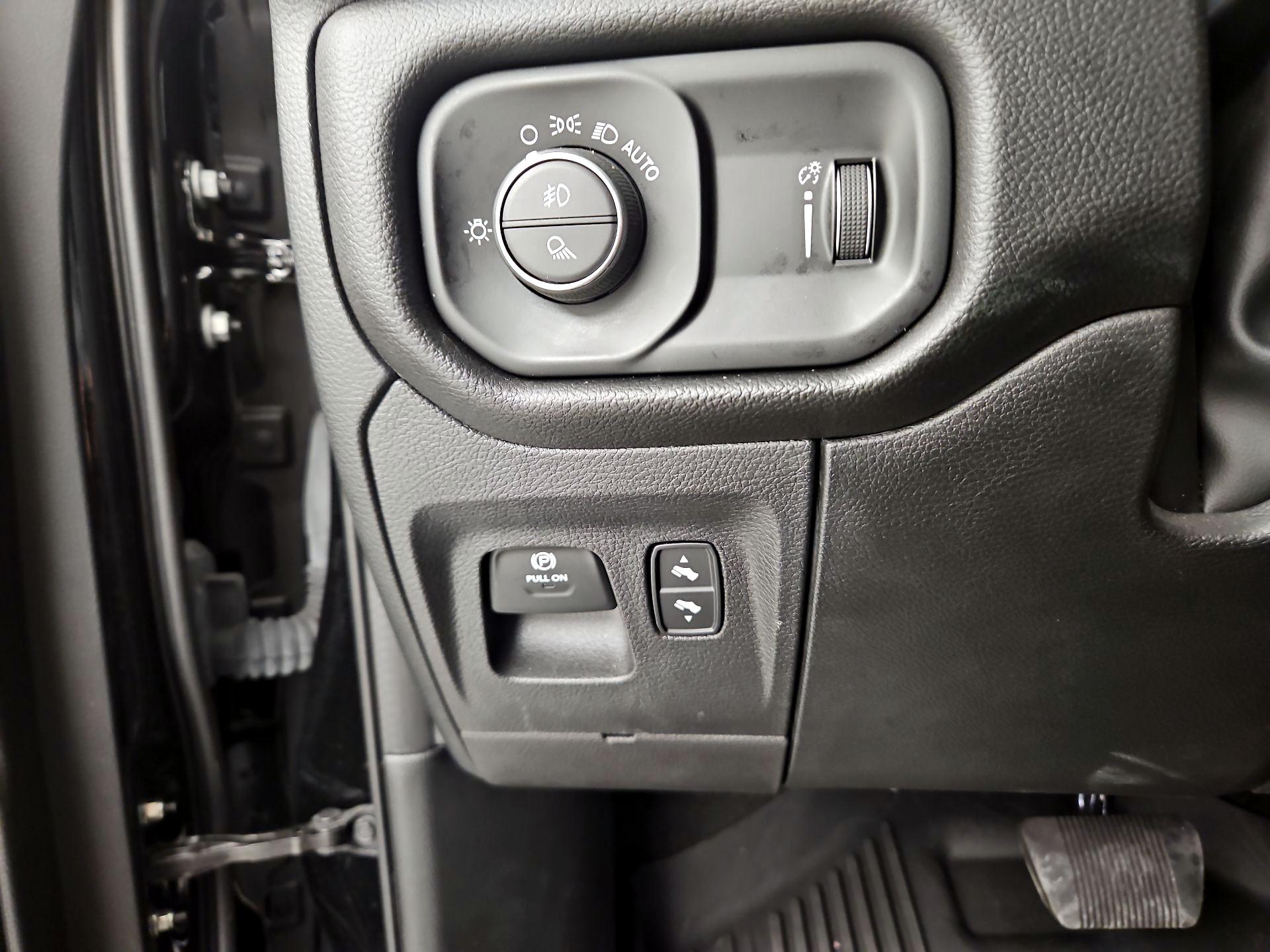 Thumbnail: 2023 RAM 1500 - 13