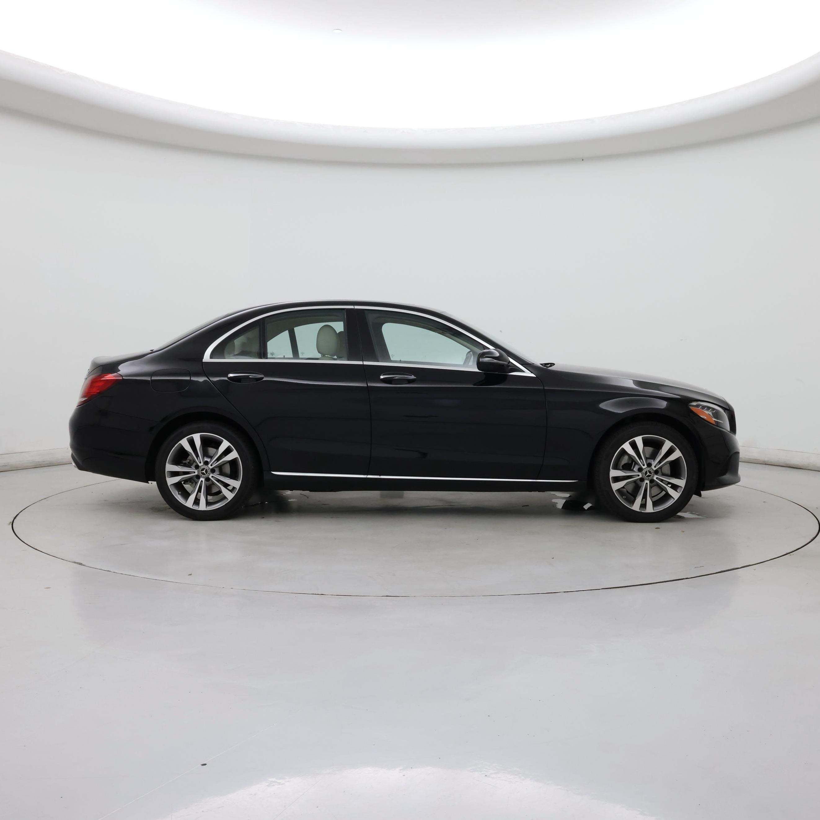 Thumbnail: 2021 Mercedes-Benz C-Class - 7