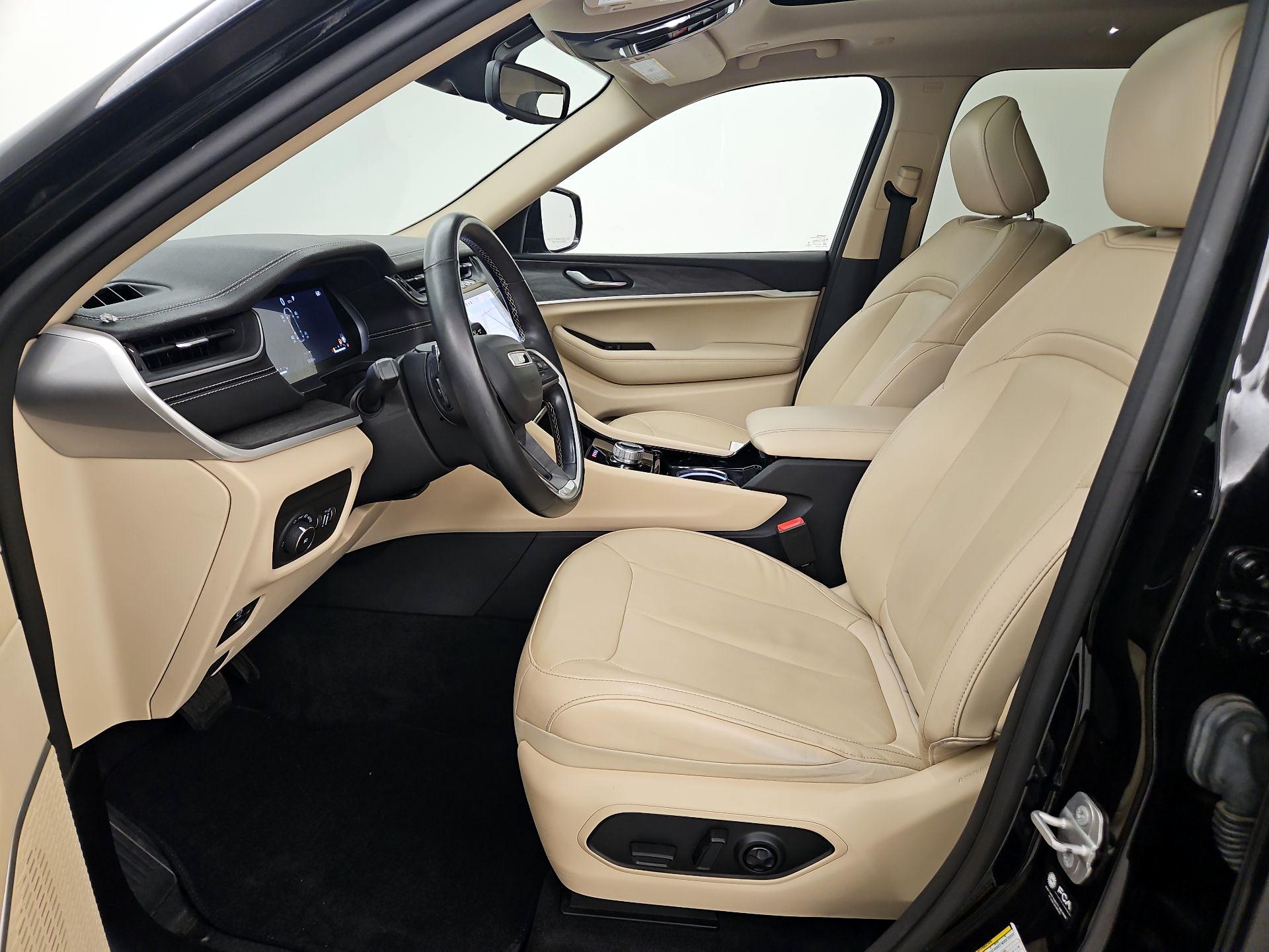 Thumbnail: 2022 Jeep Grand Cherokee L - 11