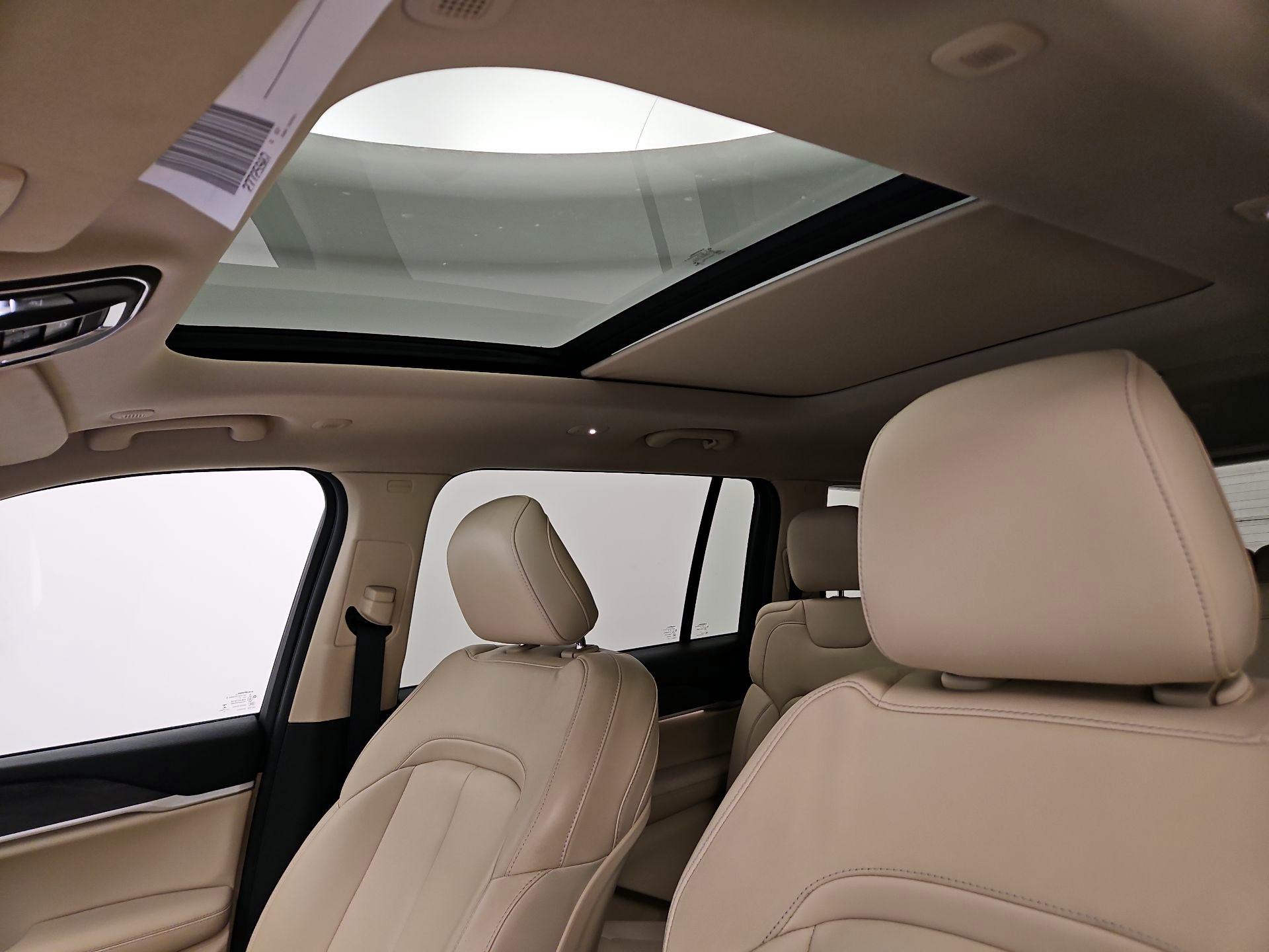 Thumbnail: 2022 Jeep Grand Cherokee L - 20