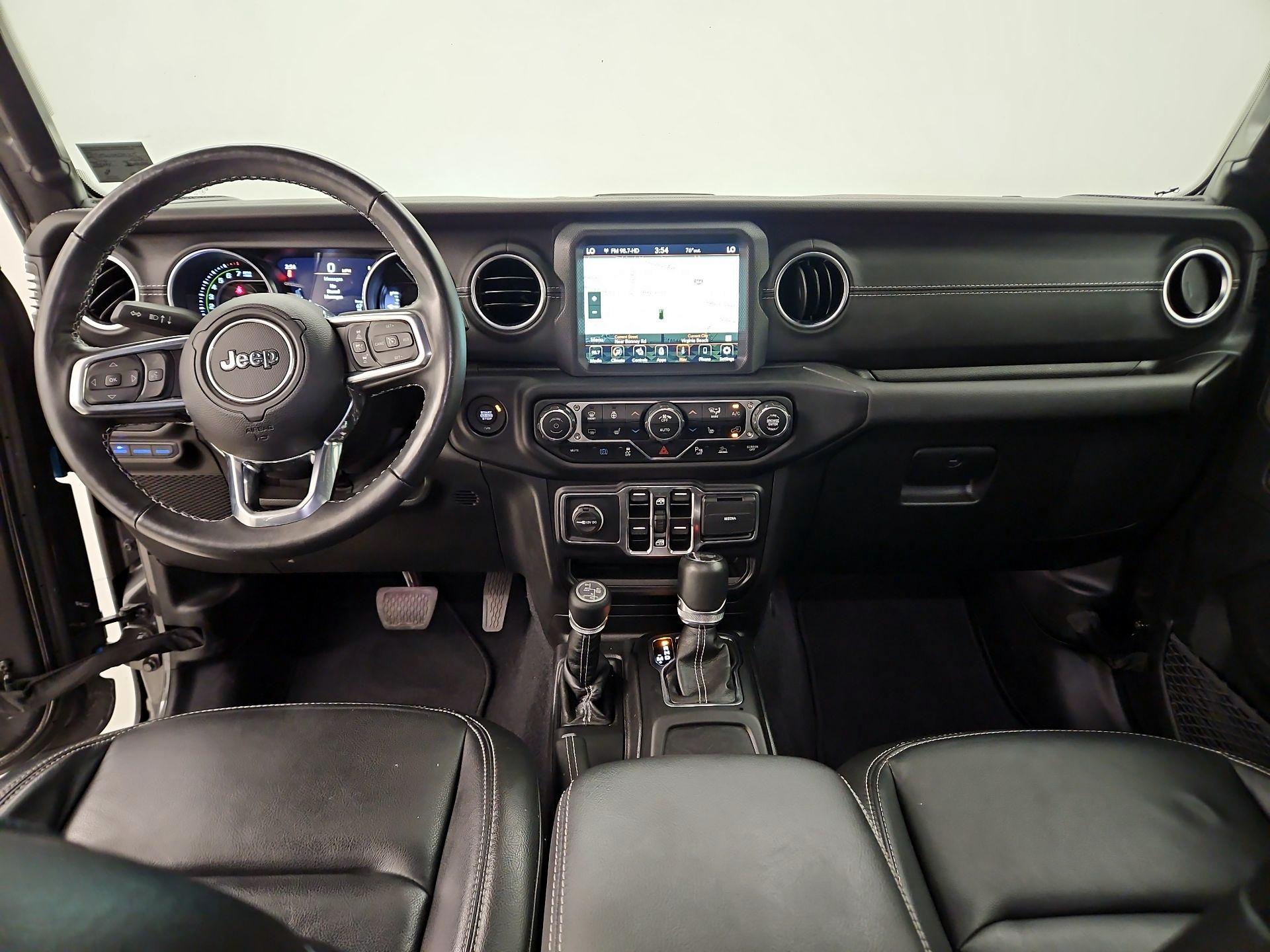 Thumbnail: 2022 Jeep Wrangler - 9