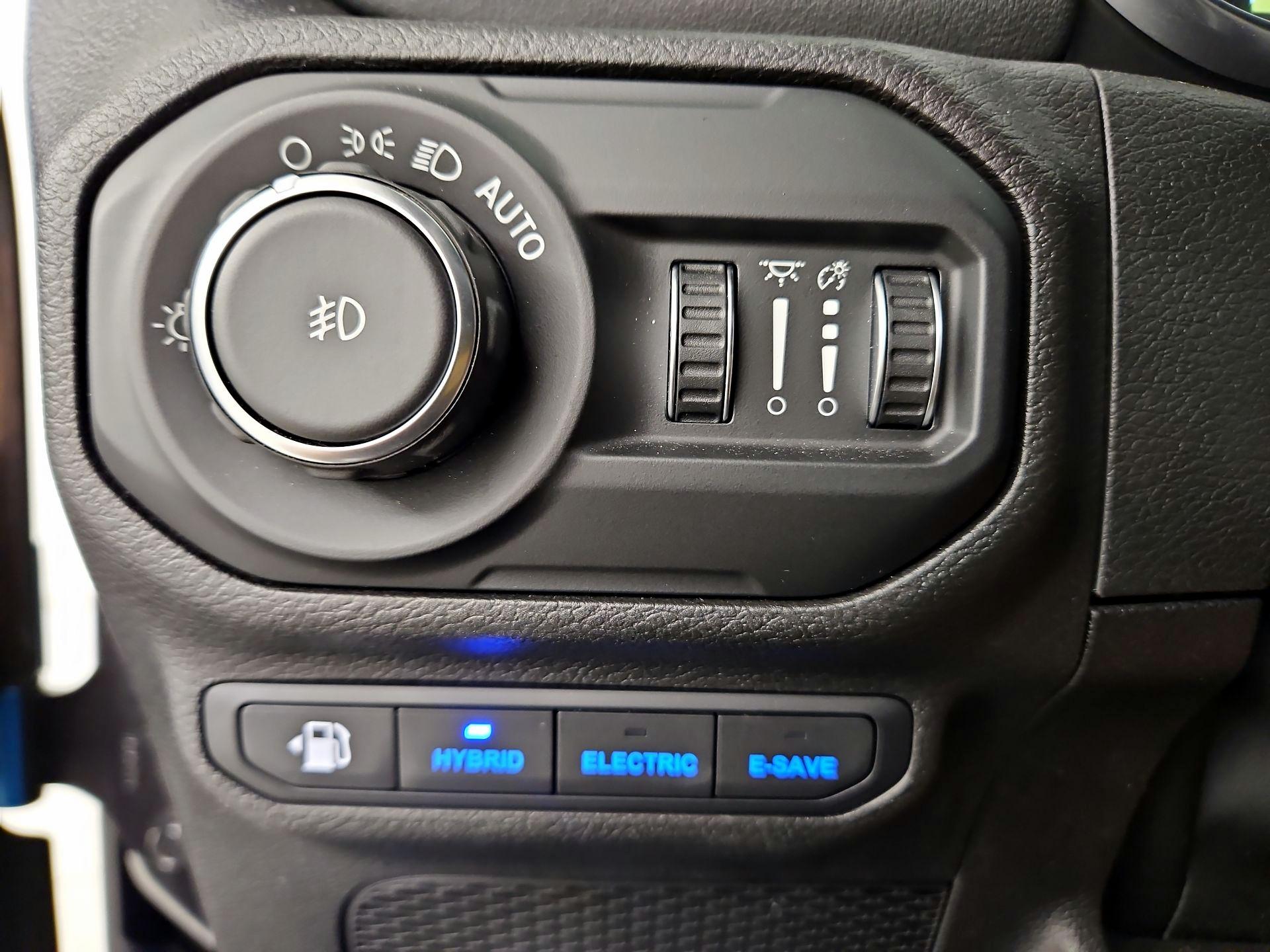 Thumbnail: 2022 Jeep Wrangler - 13