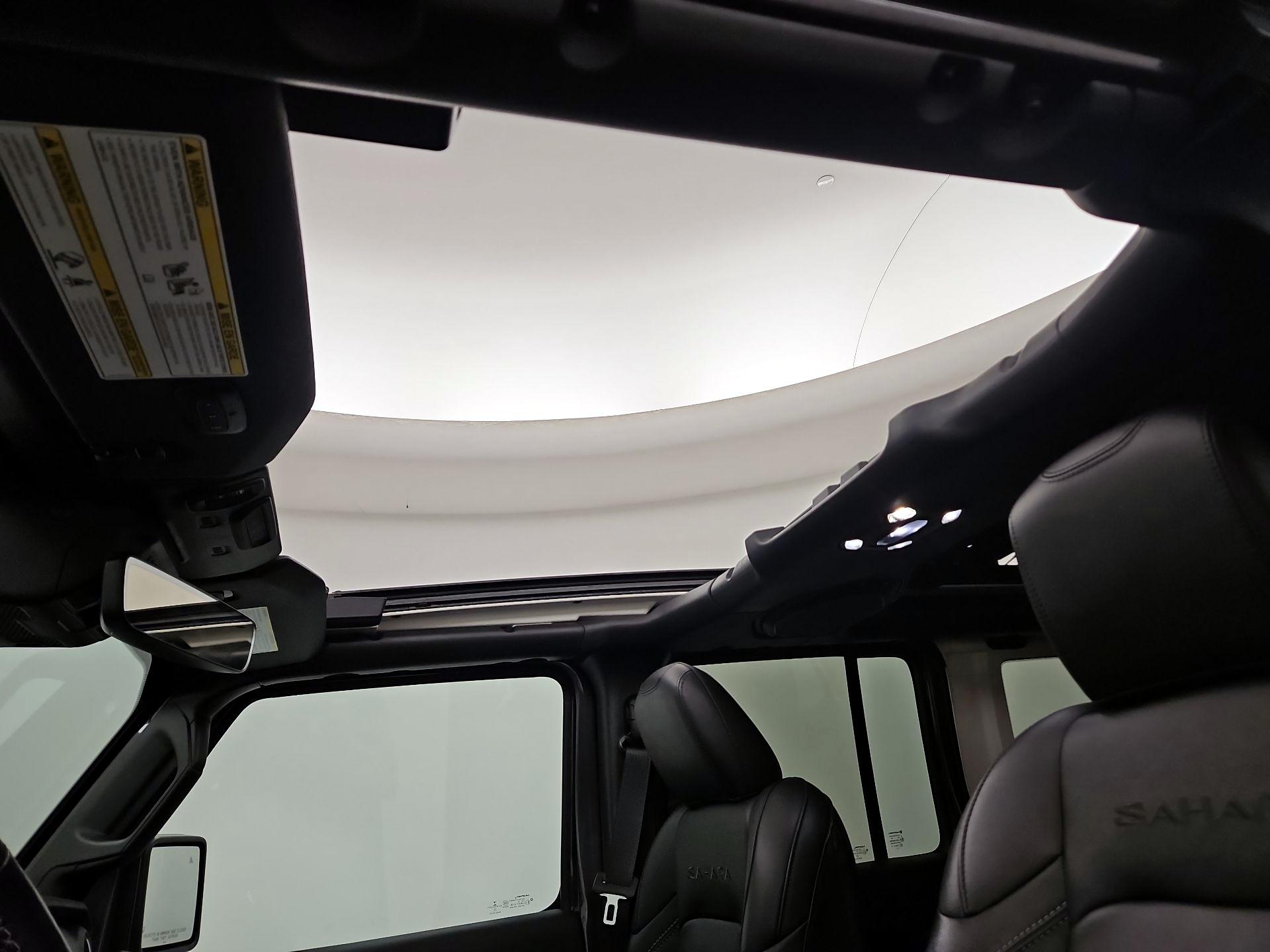 Thumbnail: 2022 Jeep Wrangler - 20