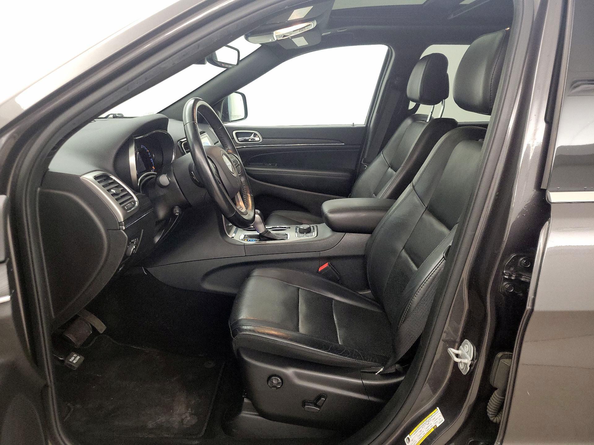 Thumbnail: 2020 Jeep Grand Cherokee - 11
